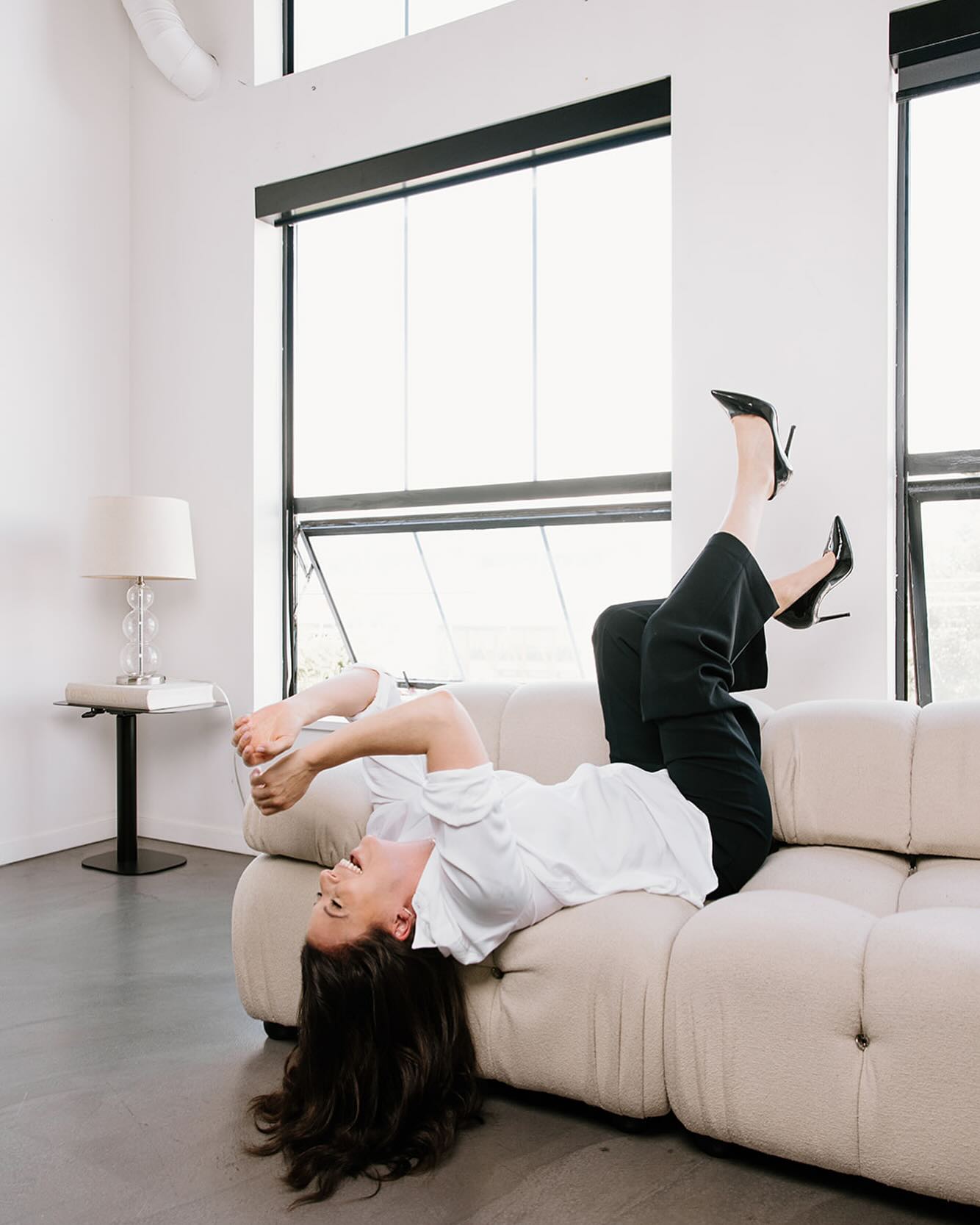 Leadership doesn’t always look like a power pose.
Sometimes it looks like owning the strengths you once minimized.
One of the biggest shifts I see in women leaders is this: “I used to dismiss my strengths as fluffy. Now I see them for what they are: SUPERPOWERS.”
We’ve been taught that leadership has to look a certain way: serious, tough, buttoned-up.
But the truth? Some of the most powerful leaders I know lead with empathy, awareness + presence.
Those “soft” strengths aren’t fluffy. They’re the very qualities that make teams thrive.
The moment you stop minimizing what comes naturally and start owning it… confidence rises, leadership feels authentic, and impact grows.
#Superpowers #AuthenticLeadership #WomenInLeadership #LeadershipDevelopment