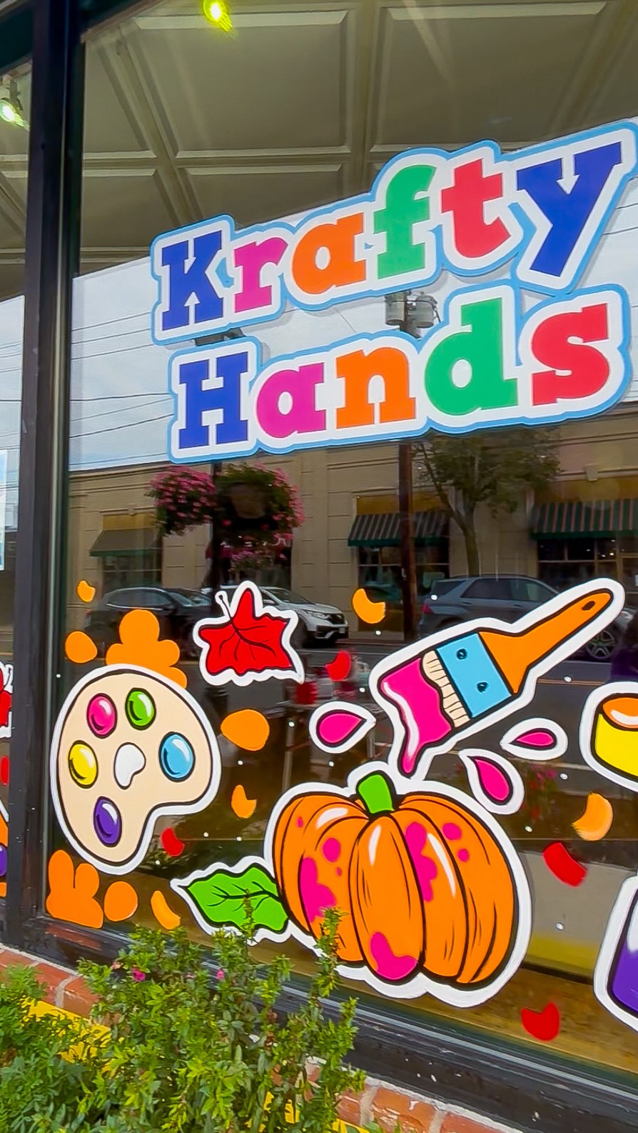 Subtle fall vibes mixed with art supplies? Count me in 💅🏼🔥
•
Hand painted for @kraftyhands_bayshore 🧡
•
•
#art #artist #windowpainting #windowart #paintingwindows #longislandwindowartist
#longislandartist #longislandwindowpainting #longislandwindowart #newyorkwindowartist #paintedwindows #windowsplash #windowartist #longislandart #longislandwindowpainter #holidaywindowpainting #longislandbusiness #fallwindowart #fallwindowpainting