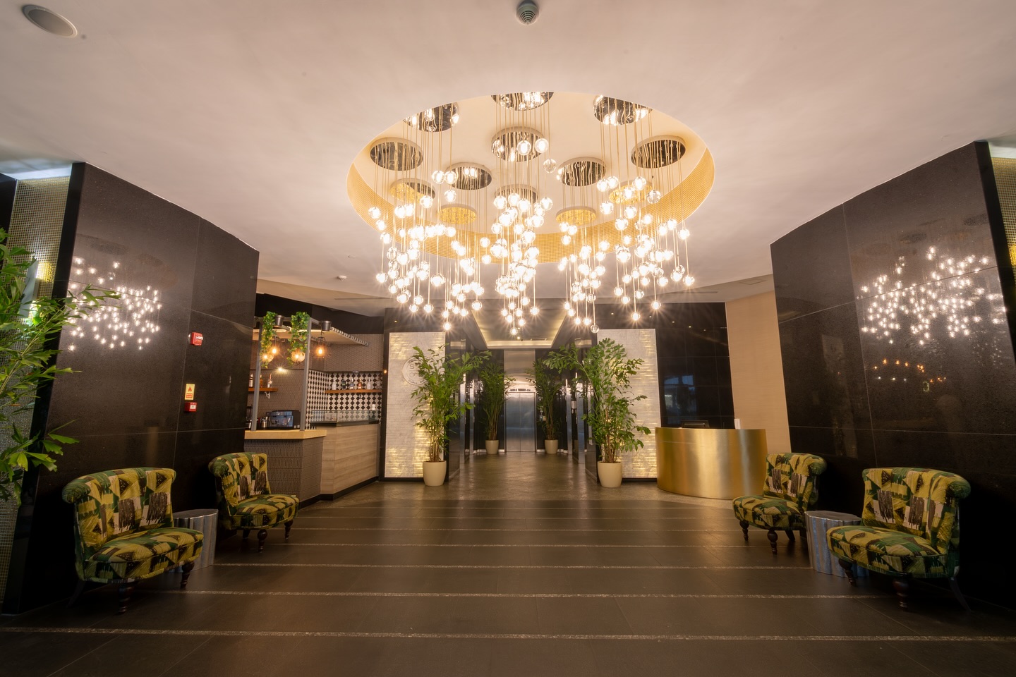 La moda vibra en Panamá y Hotel Golden Tower la vive. @fashionweekpty
“Nuestro hotel es un espacio diseñado para quienes buscan más que una estadía: un lugar donde la sofisticación, la gastronomía y el lifestyle se integran para conectar con el pulso cultural de la capital” ?? - @anajudypaniza - Directora Ejecutiva
#PanamaFashionWeek #GoldenLifestyle #GoldenMoments