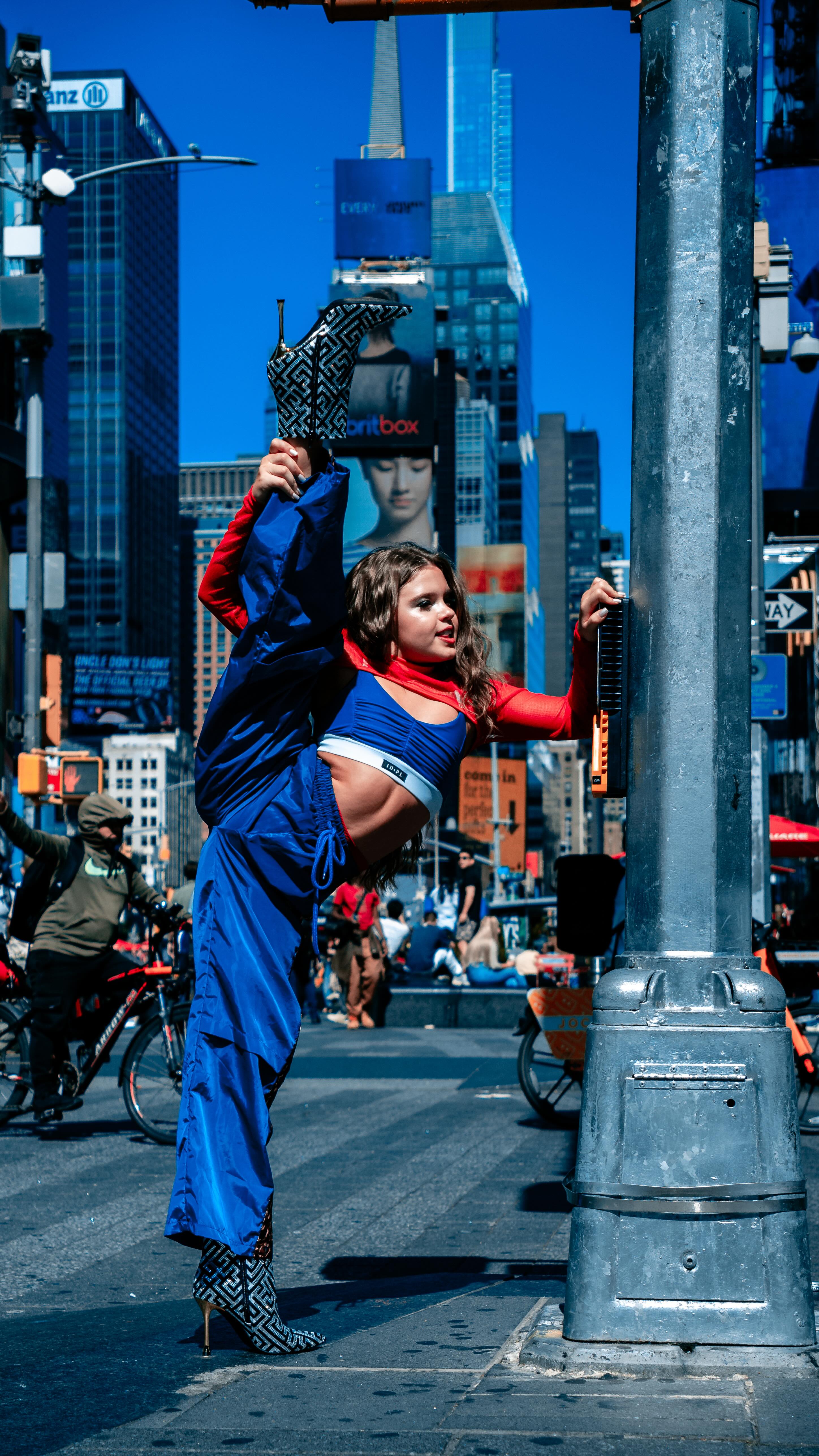 Vibes unmatched. ID x PL takes NYC. 🖤🌃
we can’t wait to see the vibes in motion for the first ever ID x PL fashion show for the ID Influencer Summits.
🍒𝐒𝐇𝐎𝐏 𝐈𝐃 𝐱 𝐏𝐋: shopidxpl.com
🖤brought to you by @iddancecomp
#IDxPLcommunity #idxpl #privatelabel #dancewear #labelwithitall #TheFutureIsID #StyledByIDxPL #stayiconic