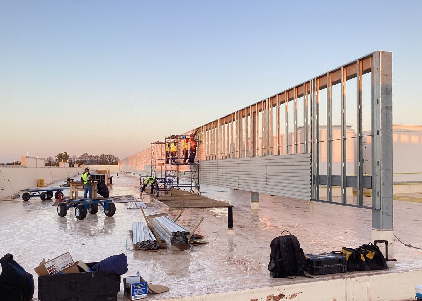 Rise and shine ☀️ back to the grind this Monday for our team in Frederick, MD installing metal panels for one of our latest Mission Critical projects!