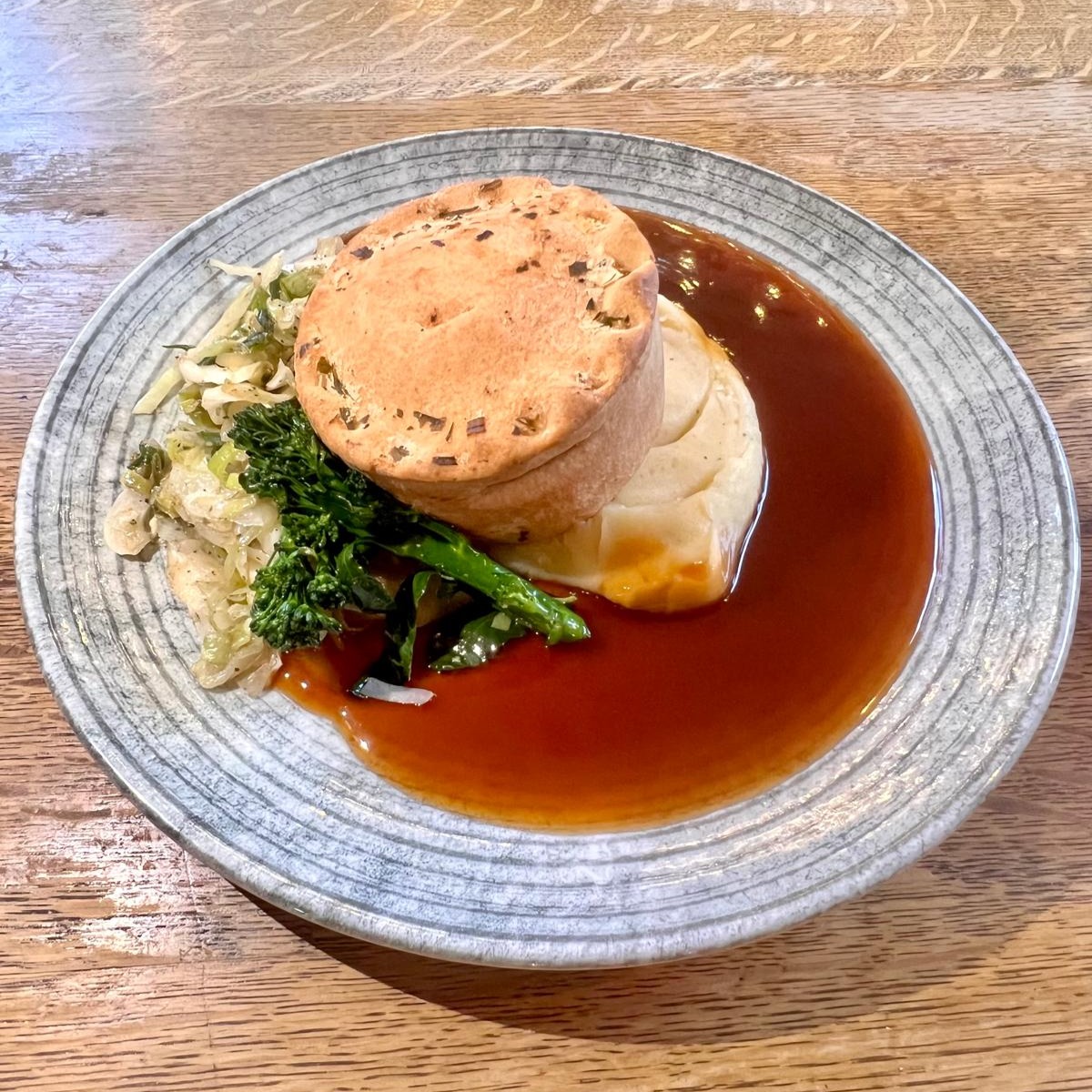Pie Night Special Tonight!
Tuck into our Derbyshire Chicken, Ham & White Wine Pie — proud Silver British Pie Award winner! ?
All pies just £10 each — join us for a proper midweek treat!
#britishpubs #heathrowairport