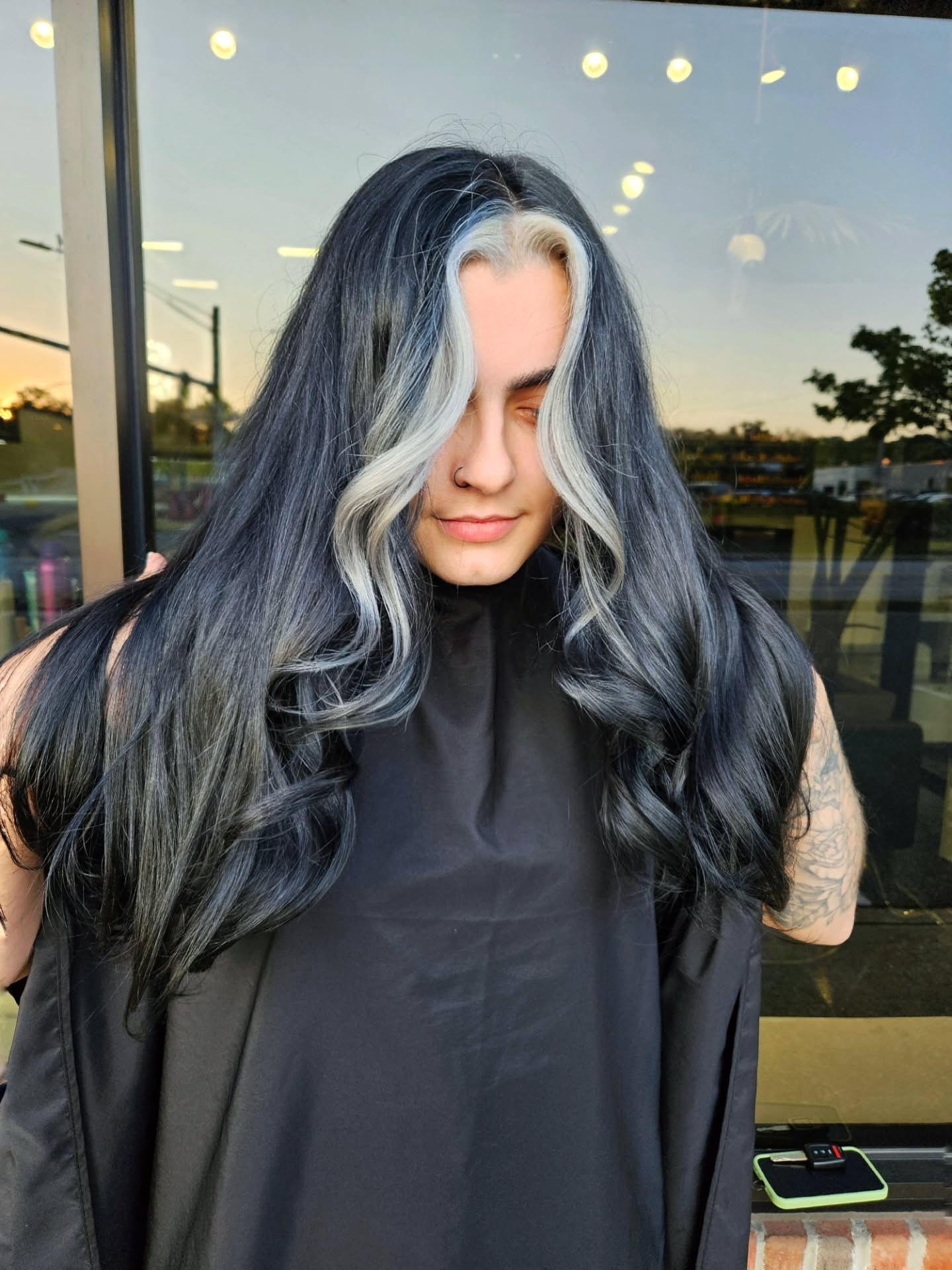 Money pieces never go out of style!
Money pieces are the best way to further brighten + elevate your new look!
Money pieces not only enhance your color but also boost your confidence ?
?♀️ Work done by our Stylist, Evie
? Ready to add some face-framing brightness? Book your appointment today!
? 410-558-0047
#moneypieces #faceframinghighlights #ashhighlights #blondehighlights #haircolorrefresh #colorupdate #balayagehighlights #haircolorideas #highlighted hair #blondehair #hairtransformation #ashblonde #brightenhair #hairconfidence #highlightedblonde