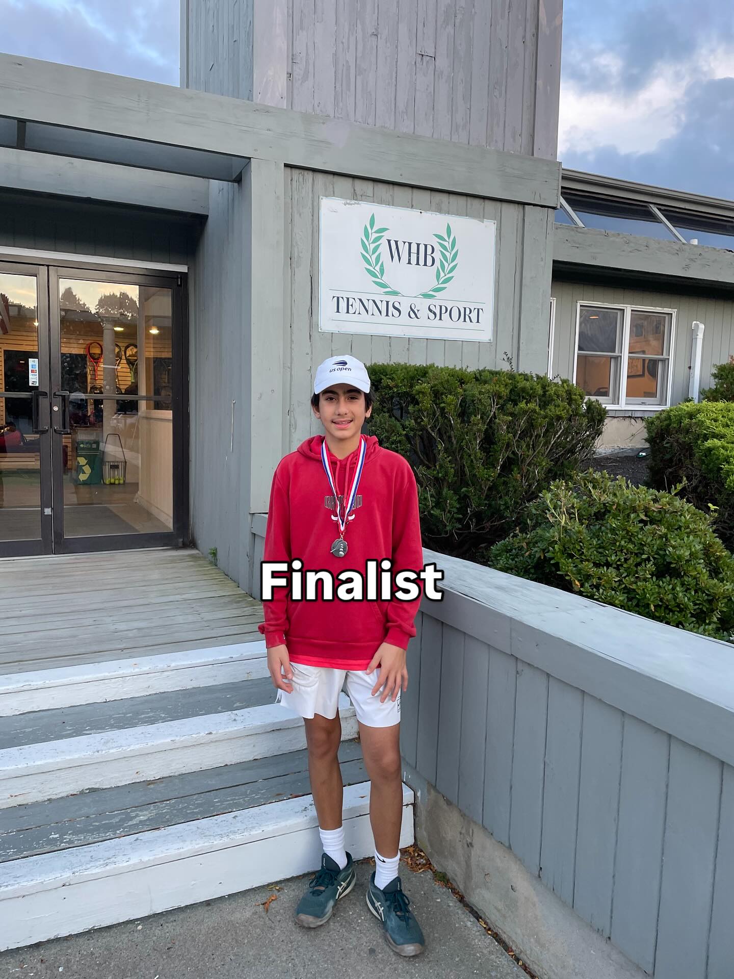 Doruk Comakci’s team was the finalist for the B13 L5 Team Event at Hampons Commity Termis Academy. Congrats!!
.
.
.
.
. #mountainsideracquetclub #tennis #youthtennis #usta #usta_eastern