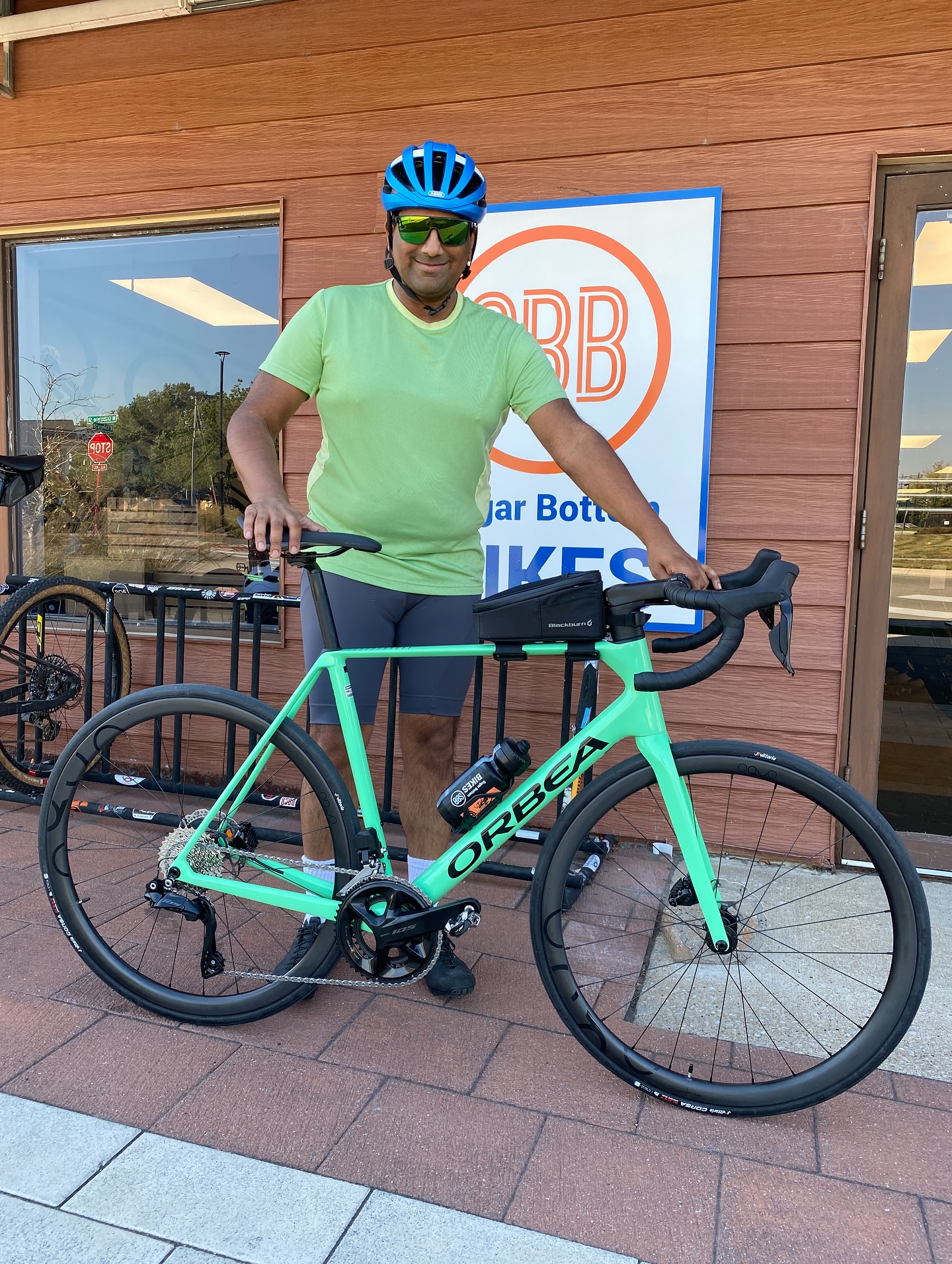 Happy New Bike Day to our long time customer Shaubhik! Shaubhik used @orbea’s custom bike configurator to customize this sweet Orca road bike with this beautiful mint green color and custom accents. Congrats again on the big upgrade from an alloy mechanical bike to this stunning Carbon bike with electronic Shimano DI2 shifting and carbon wheels!
.
.
.
.
.
#sugarbottombikes #sugarbottom #northliberty #northlibertyiowa #coralville #coralvilleiowa #cedarrapids #cedarrapidsiowa #iowacity #iowacityiowa #solon #soloniowa #iowabike #iowacycling #bikeiowa #bikeiowacity #onlyiniowa #myorbea #orbeamyo #orbeaorca
