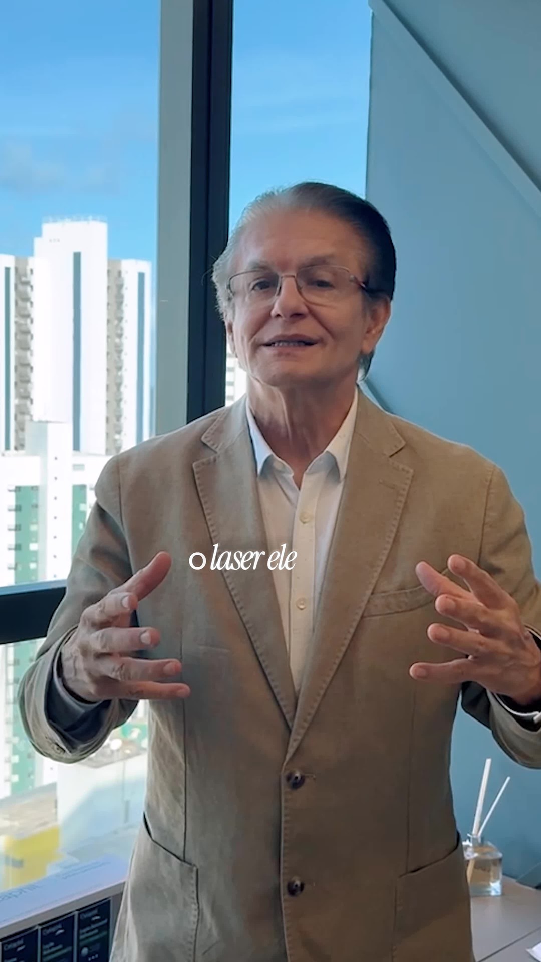 Você sabia que o laser pode ser usado em diversos tratamentos para melhorar a saúde e a aparência da sua pele?
Seja para tratar melasma, acne ou outras imperfeições, o laser age profundamente, estimulando a regeneração celular e promovendo uma pele mais uniforme e saudável.
Curioso para saber como o laser pode beneficiar sua pele? Assista ao vídeo e entenda.
Dr. Emmanuel França
Dermatologista
CRM 5999 | RQE 636
#TratamentoDePele #Laser #Melasma #Acne #SaúdeDaPele #PelePerfeita #DrEmmanuelFrança #Dermatologia