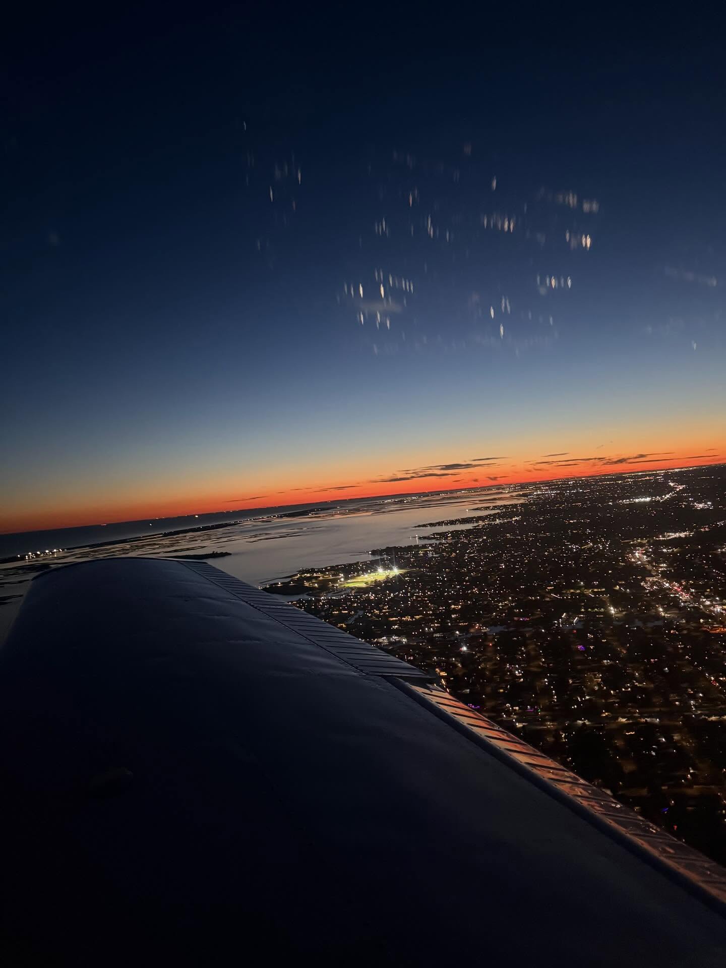 Just another day, soaking up one of the most beautiful views…
This could be your career, start your flight training at Icarus today.
#Aviation #Farmingdale #AvGeeks #Sunset #FlightTraining #StudentPilot #Pilot #Air #NewYork #LongIsland #FlightSchool