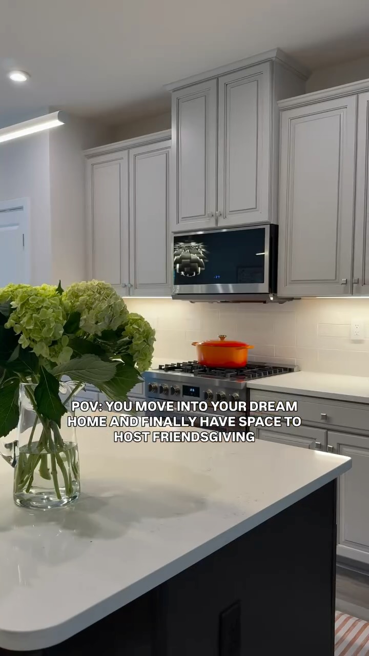 Feeling the struggles of a cramped row home but donāt want to give up city living?
Welcome to your large, open kitchen with Bosch appliances, a huge center island, and custom built in bar. And it could all be yours before the holidays!
Comment āLISTINGā for the full details straight to your DMs!
š 4 bed/4.5 bath
š~2250 sq. ft.
š 2-car garage
šæ Roof top terrace and back deck
______________________________
šš¼Iām Molly, native New Yorker turned Baltimorean. When Iām not out with my clients (helping them buy and sell homes in Baltimore, MD), Iām exploring Baltimoreās best restaurants and activities and sharing them here with you. Follow along for my šBaltimoreās Hidden Gems Seriesš and lots of behind the scenes of Baltimore Real Estate
___________________________
š” Molly Reed, REALTORĀ®
š§ Compass
š² 518.496.5674 | 443.873.3585
š§ molly.reed@compass.com