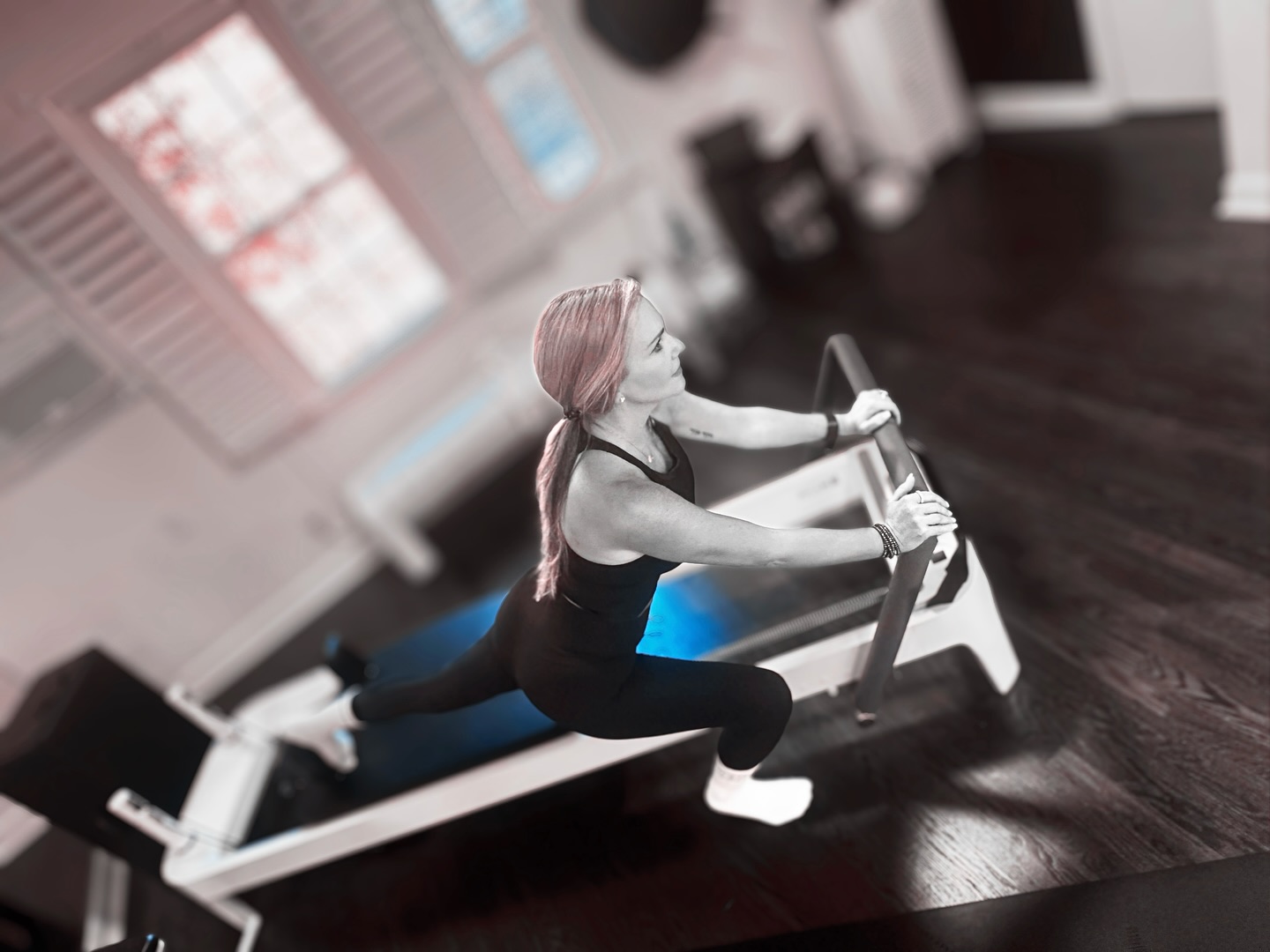 Winter is here – and your body deserves attention!
This season, give yourself the gift of personalized Pilates. At my studio, it’s all about YOU: your AGE, your LEVEL , your GOALS . No generic classes – just tailored training that actually works.#pilatesboutiquestudio #pilatescharlotte #charlottepilates #cltfitness #cltpilates #cltlifestyle
Ready to feel stronger, more balanced, and energized?
Choose Pilates by Hagar. This is YOUR time🖤 www.pilatesbyhagar.com