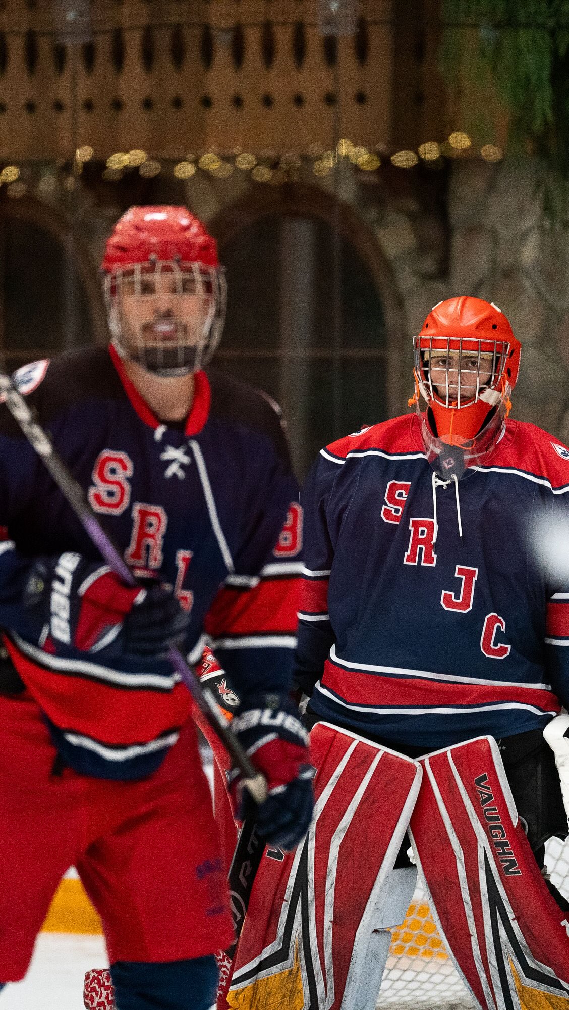 LET THE COUNTDOWN BEGIN!!
The Polar Bears have their first home game for the 2025/2026 season against Santa Clara University this Saturday 10/4 at 7:30pm!!?❄️??
Skate over to the LinkTree in our bio to grab your tickets early and find all the ways to connect ⛸⛸
#hockeyisback #srjchockeyclub #srjcpolarbears #hockeyathome #srjc #clubhockey #santarosa #sonomacounty #hockey #clubhockeyiscollegehockey