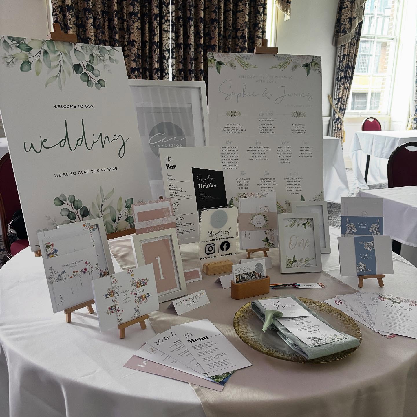 ARUNDEL // All set up for the wedding fayre at the @norfolkarmshotel, 11am - 3pm. Perfect opportunity to meet local wedding suppliers and see my wedding stationery.
#weddinginspiration #weddinginspo #weddingstationery #weddinginvites #weddingstationerydesign #weddingfair #arundelwedding #iamcwdesign