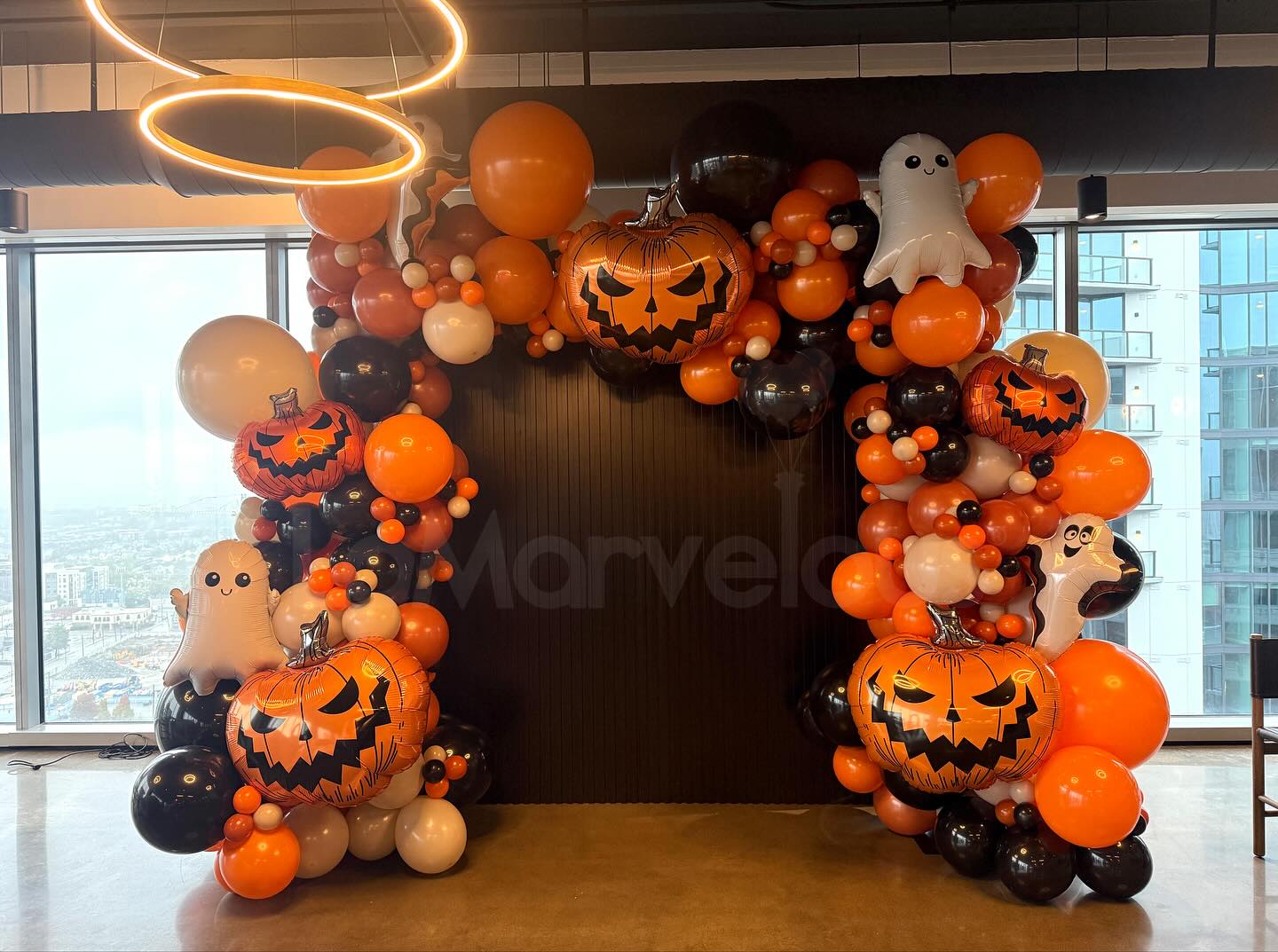 Happy Halloween! ???
.
.
.
#LaMarvelousWasHere #LaMarvelousBalloons #Nashvilleevents #NashvilleBalloons #NashvilleBalloonArt #NashvillleBusiness #Celebrate #Partyidea #party #balloongarland #balloonbouquet #ballooncolumn #balloonarch #inspiration #event