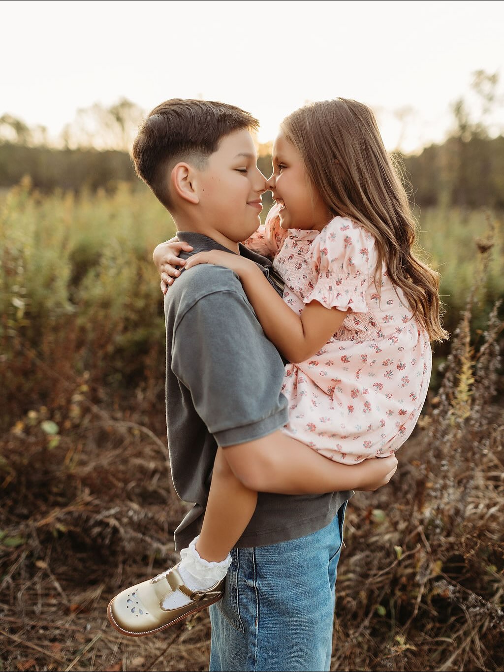 Soaking up the fall breeze ??
Booking into 2026
www.tinyheartsphotography.com
#BergenCountyPhotographer #MonmouthCountyPhotographer #FamilySessions #NJPhotographer #NewJerseyFamilyPhotographer #NewbornPhotography #MaternityPhotography #NJBeachSessions #GoldenHourPhotography #OutdoorFamilyPhotos #NJFamilyPhotography #MilestonePhotography #Fresh48Photography #StudioPhotography #LifestylePhotography #DocumentingMotherhood #MaternitySessions #SunsetSessions #FamilyMemories #CandidFamilyMoments #NJFamilyPhotos #InHomeNewbornSession #NJOutdoorPhotography #RiverSessions #MakingMemories #TinyHeartsPhotography