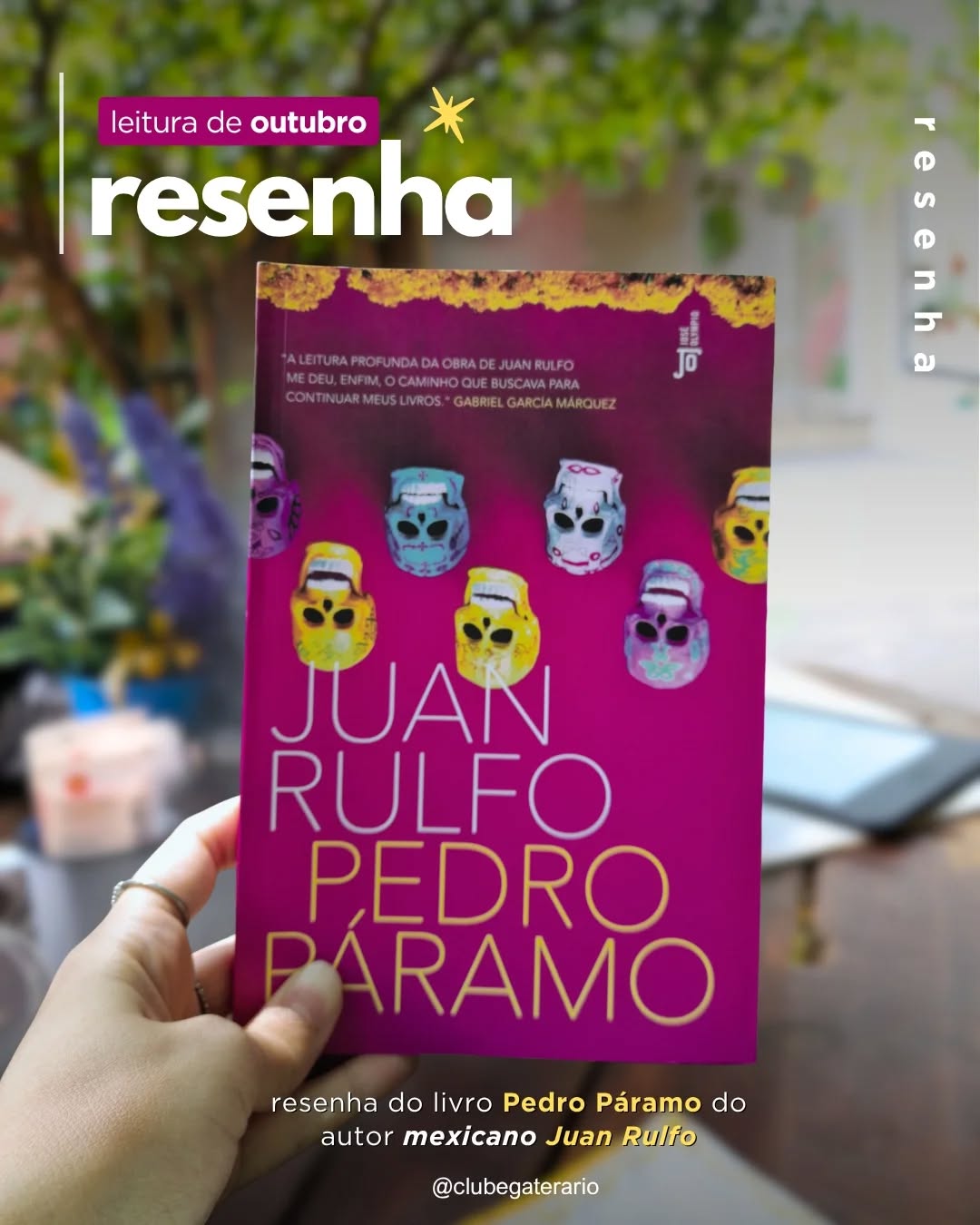 No início do mês nos encontramos para discutir o livro Pedro Páramo do autor Juan Rulfo. Esse é um livro de memórias e a narrativa flui através dos ecos e vozes do povo de Comala. Você pode conferir nossa resenha completa no nosso site www.clubegaterario.com 💜