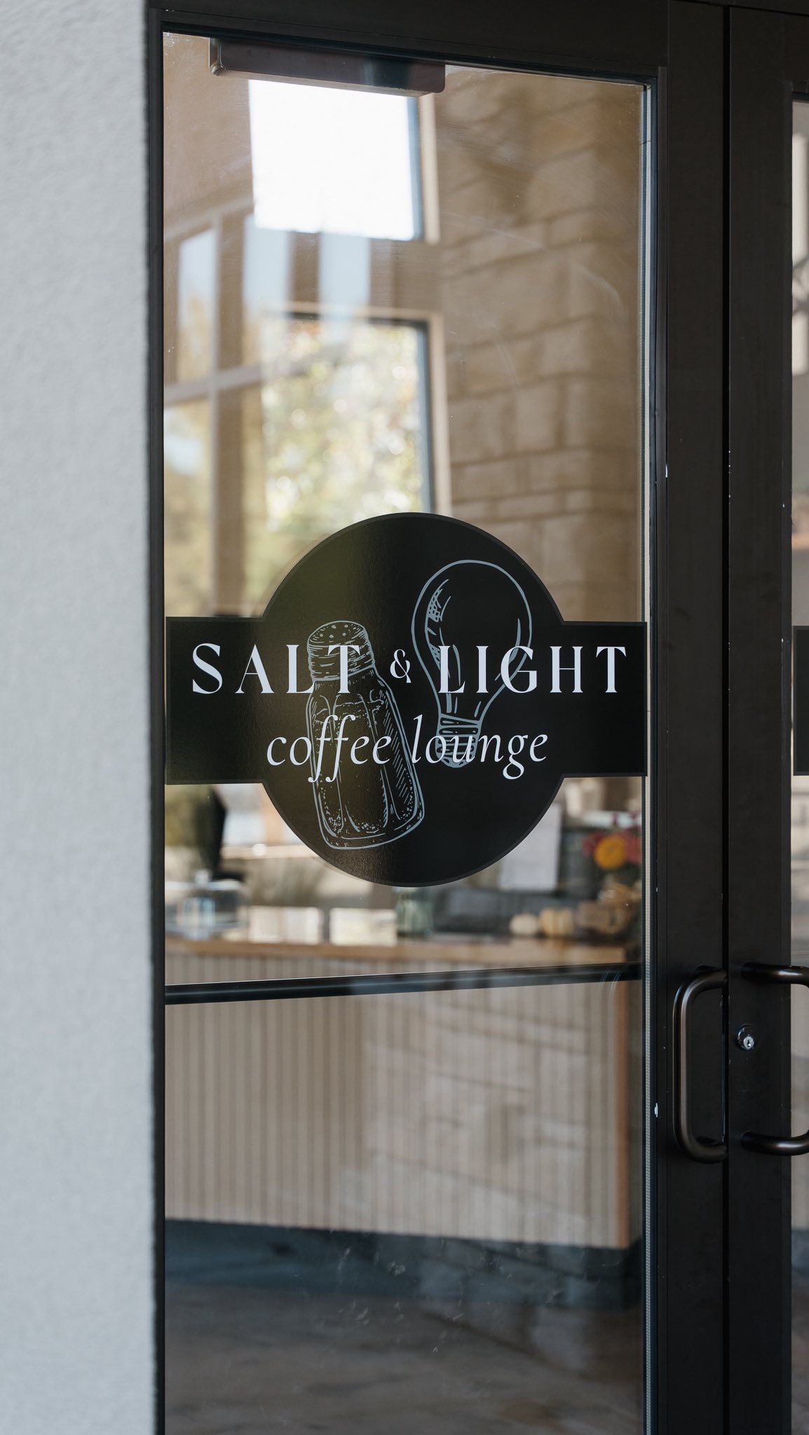 When you absolutely slay the latte art, the customer snaps a pic ANDDD they post it?!?! Most fire combo🤪🤭