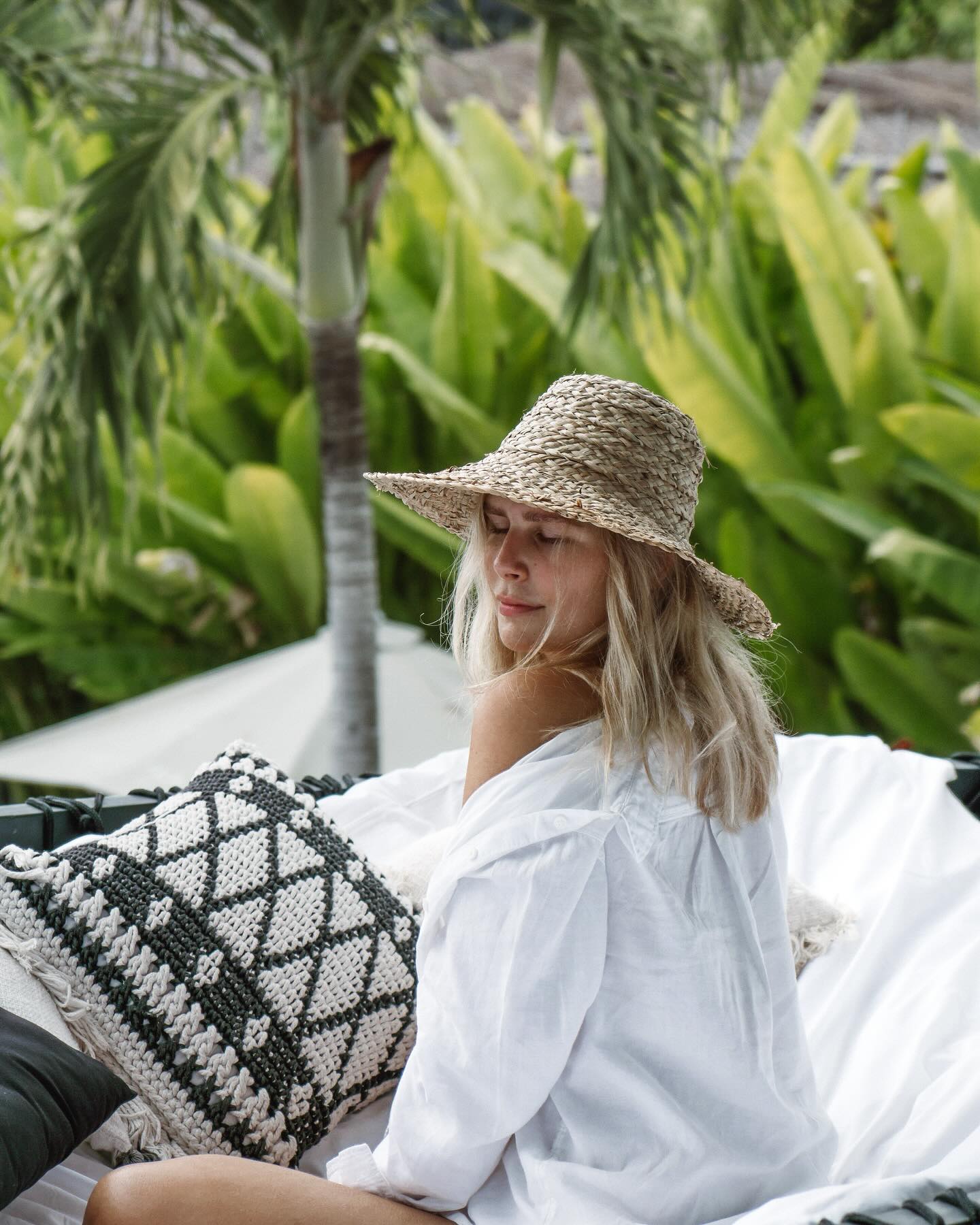 Float above paradise
Just a 2-minute stroll from Balangan Beach, White Palm is your sanctuary of calm — where saltwater pools nourish the skin, Coco Kitchen feeds the soul, and our iconic flying hammock lets you drift between sky and sea.
Step into slow mornings, ocean air, and barefoot luxury.
Your eco-chic escape is waiting.
Book your stay now and feel the difference → link in bio
#WhitePalmBali #BalanganBeach #EcoChicLiving #BoutiqueHotelBali #SaltwaterPool #CocoKitchenBali #TravelBali #BaliHotels #UluwatuBali #BaliPlaces #VisitBali #ParadiseFound #IslandEscape #BaliGetaway #BalanganView #BaliHoliday #TravelInspo #WanderlustBali #StayInBali #EcoTravel