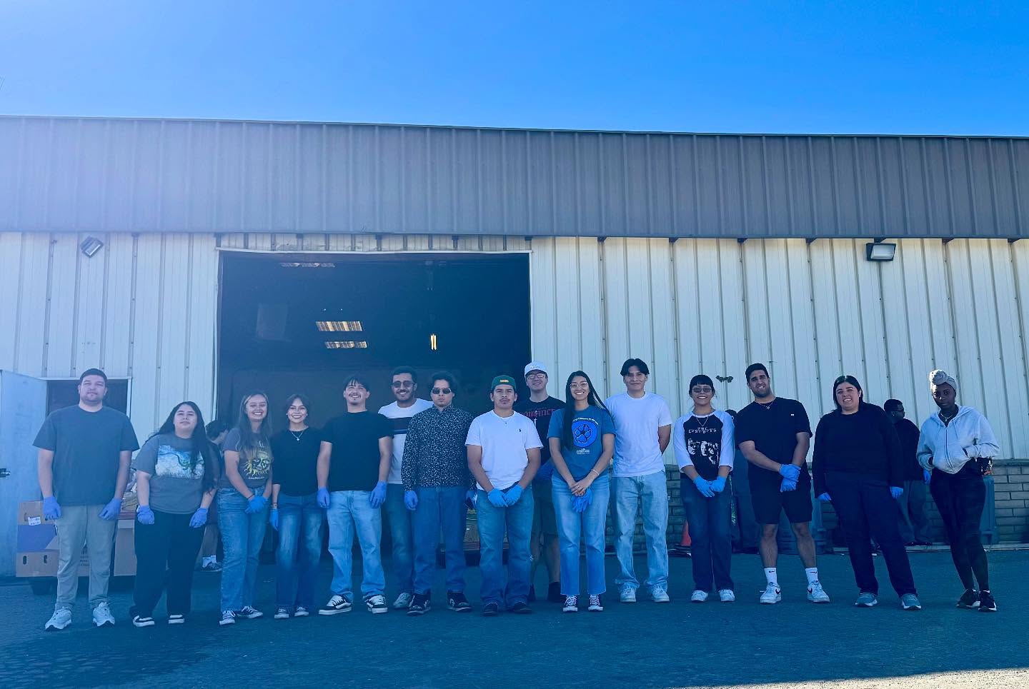 This weekend, our Beta Alpha Psi members and candidates volunteered at Helping Hands Pantry in San Bernardino, supporting the community by handing out food packages, flowers, and plants, and assisting with loading items into vehicles.
Proud of our team for their commitment to serving our community!