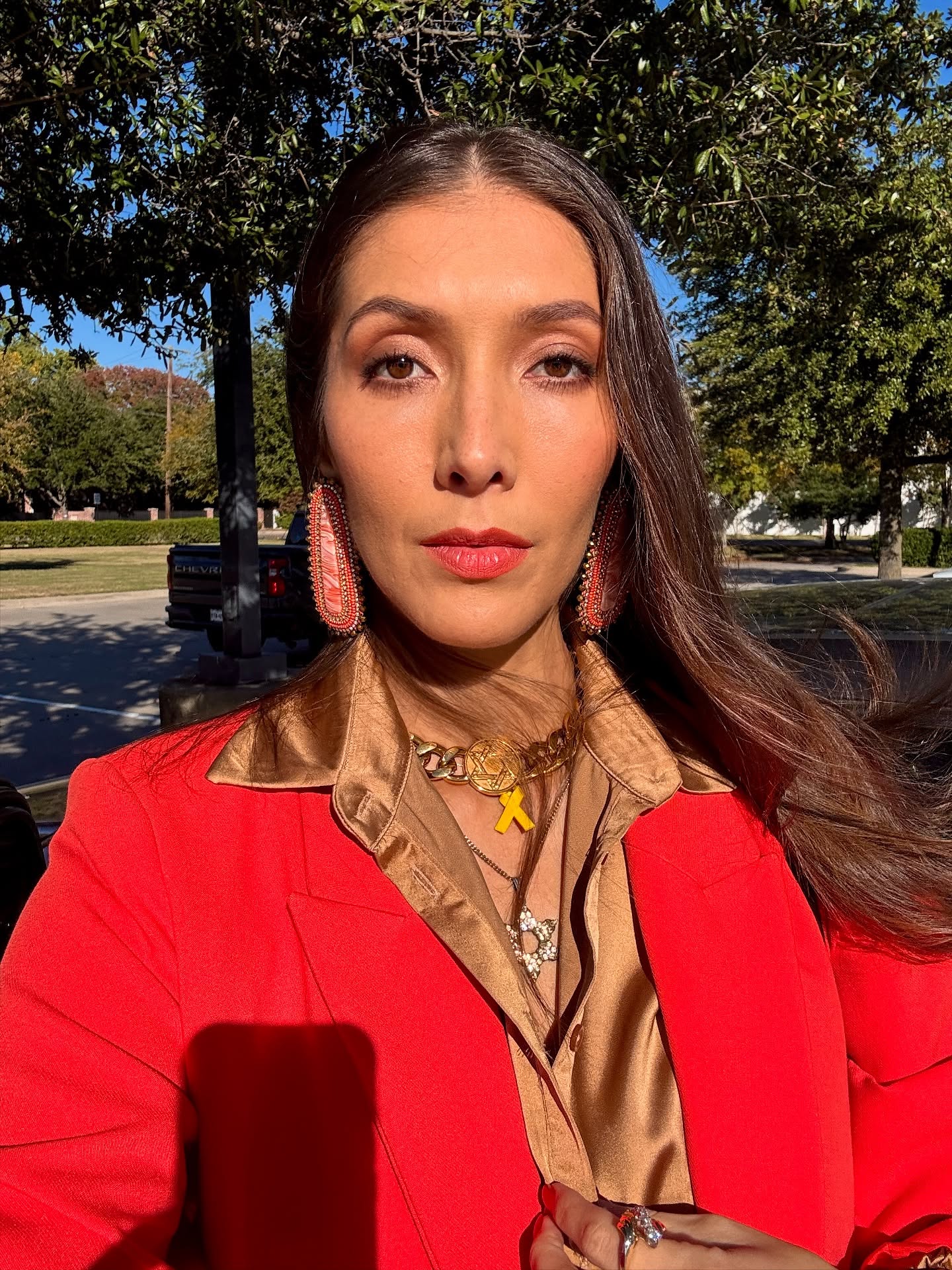 When you try to smile but your face only gives stoic 😐🪶✡️
#Native #Jewish #stoic