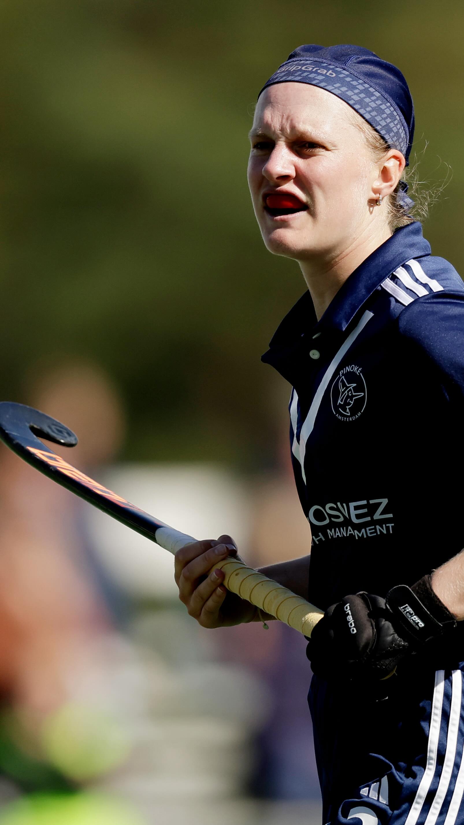 Meet the player: Elin van Erk
Elin van Erk is al jaren een vaste kracht bij Dames 1. Ook coacht zij op Pinoké MO18-1 die afgelopen zaterdag goed zijn begonnen aan de landelijke competitie.
#hockey #pinoke #tulphoofdklasse #meettheplayer #indosuez