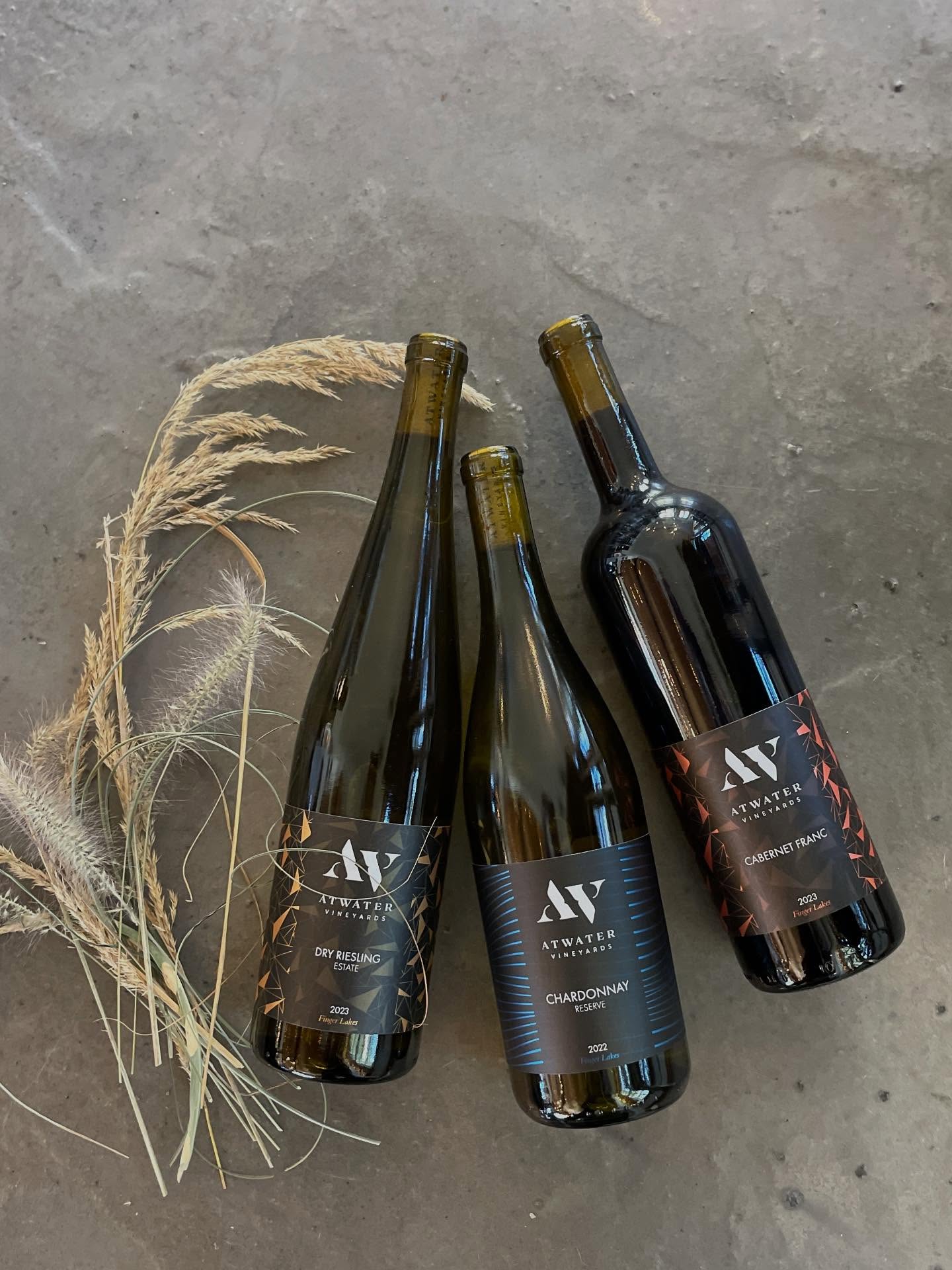 THANKSGIVING BUNDLE
A carefully curated selection of Atwater wines that will delight your dinner guests while perfectly pairing with an array of holiday dishes.
Includes
-Cabernet Franc 2023
-Dry Riesling Estate 2023
-Chardonnay Reserve 2022
-Tasting guide
-Pairing guide with recipes
Pick up in our tasting room or order by Monday, 11/17 for Thanksgiving delivery.