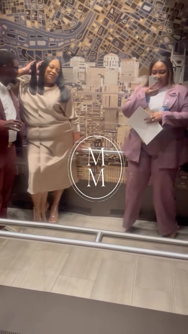 My POV ✨
Momentum Partner Karen Womack just launched her first book + dinner experience!
From the moment she joined the program in March, I knew it was divine alignment. Her grit, consistency, and obedience have produced real fruit — and now she’s in overflow. 💧
Karen, thank you for trusting me to walk this journey with you.
And shoutout to the incredible team who made the night unforgettable — The Kimpton Aertson Hotel (Danielle), Jade (photo), Sheka (video), Ciera (florals) and Mr. Womack for holding it down. 🙌🏽
P.s. No, I’m not an event planner. I’m a producer. 🤞🏽