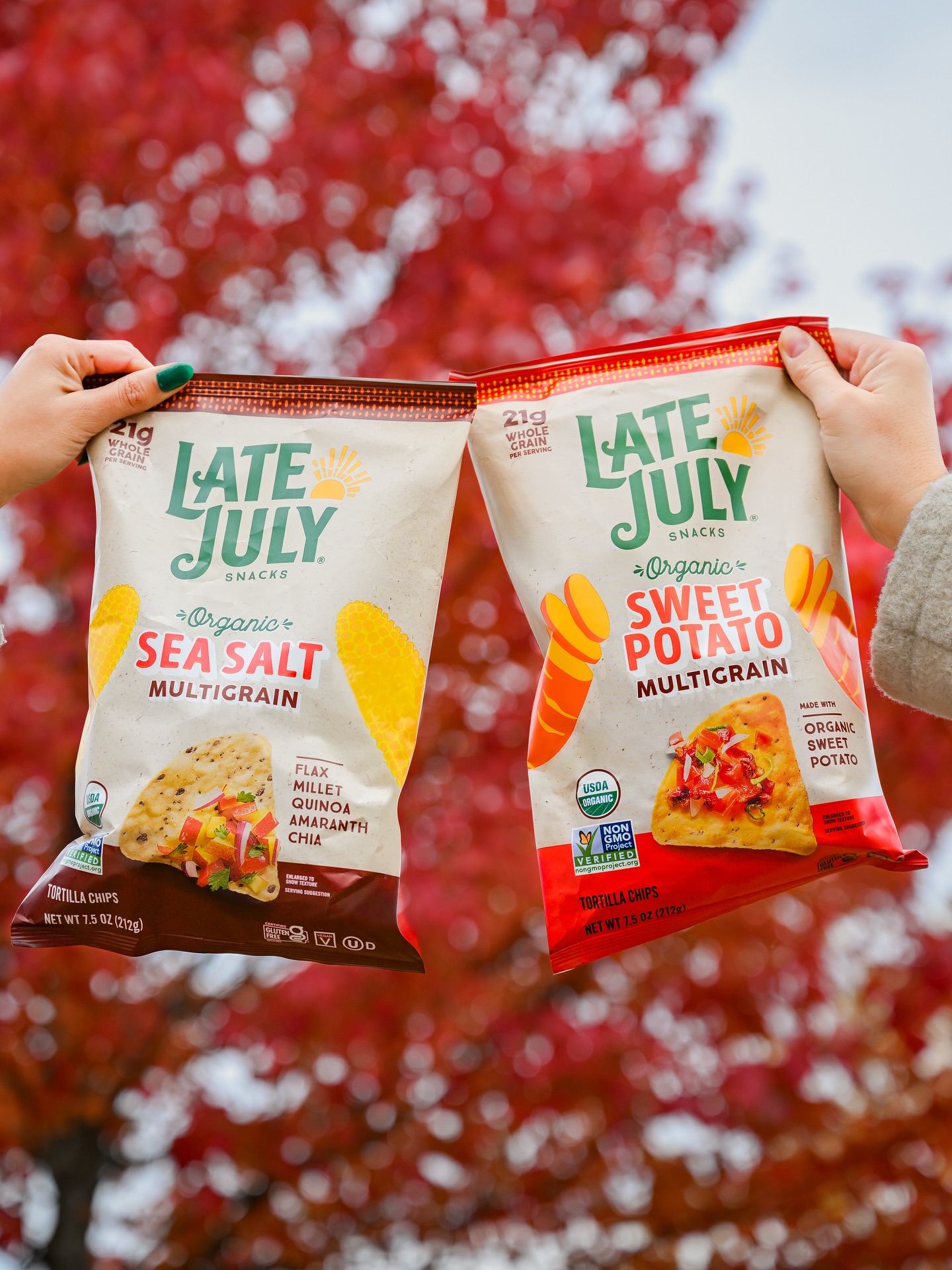 Fallin’ with @latejulyorganic 🍁🍂
Photoshoot for #BlueSevenClient | @latejulyorganic