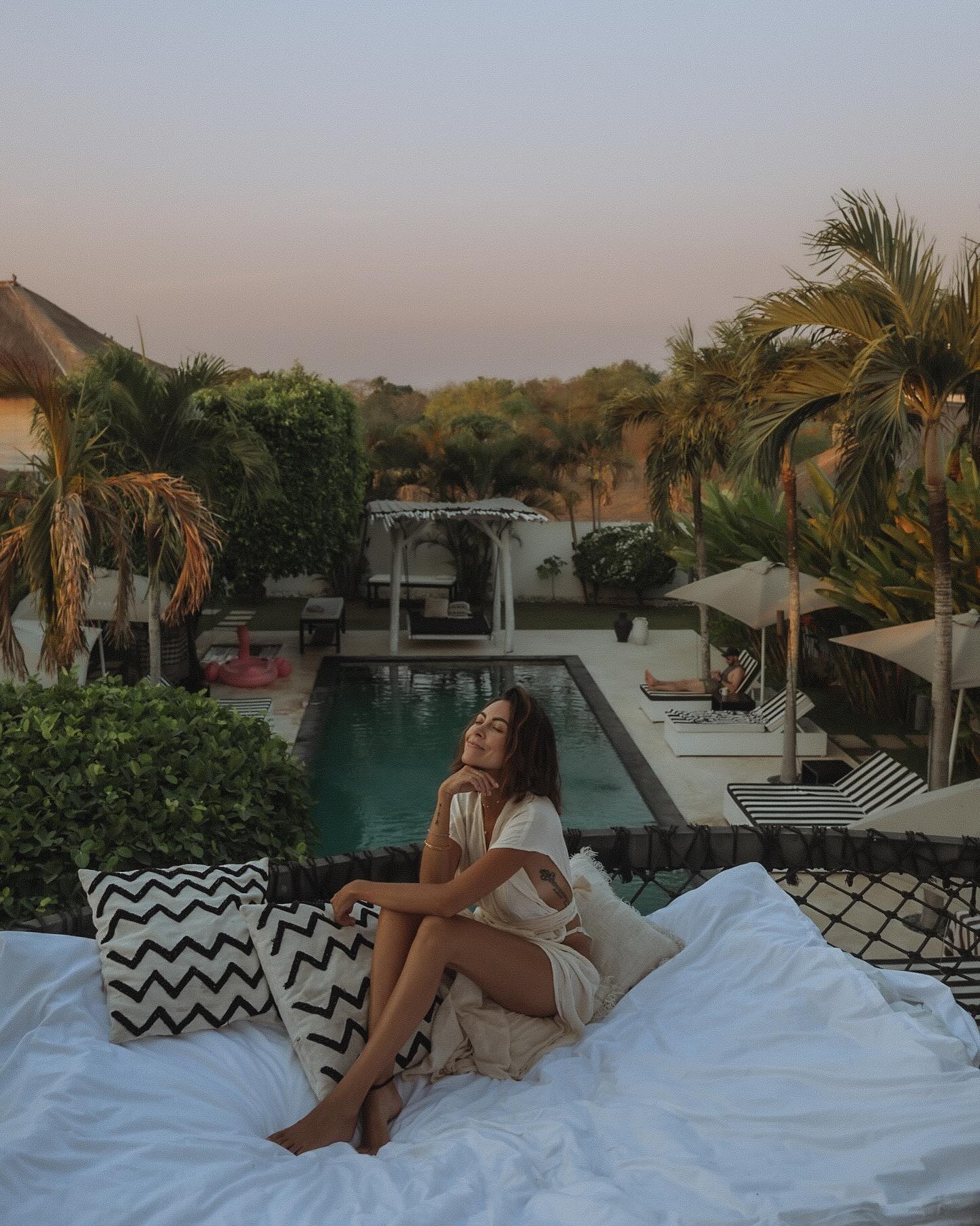 She came for Bali… but stayed for this moment.
At White Palm Eco-Chic Boutique Hotel, every sunset feels personal — especially from our flying hammock.
Just 2 minutes from Balangan Beach, with Coco Kitchen and a rejuvenating saltwater pool, your perfect Bali rhythm starts here.
Book today and live your sunset story.
#WhitePalmEcoChic #BalanganBeach #BaliBoutiqueStay #BaliHiddenGems #CocoKitchen #BaliRetreat #SaltwaterPoolBenefits #BaliSunsetViews #UluwatuTravel #BaliVacation