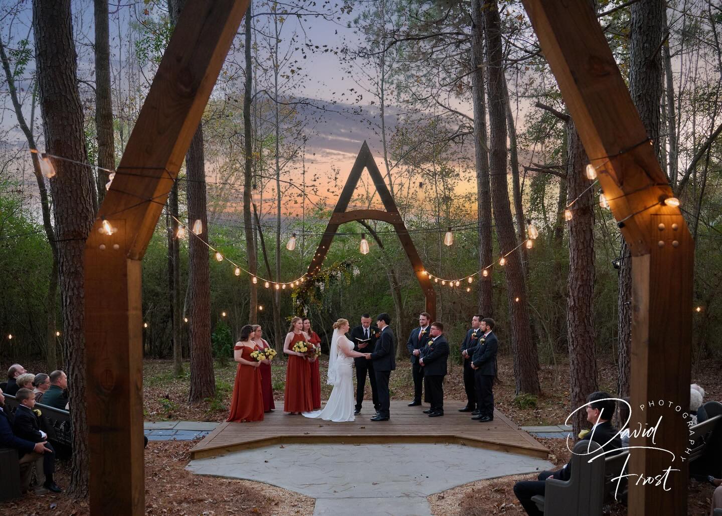 Another great wedding. Congratulations Aubrey & Connor! 👰♀️❤️🤵🏻
📸 www.davidfrostphoto.com
💒 Venue: @whitefeather_acres
🎤 DJ: @rocket_entertainment
🙋♀️ Coordinator: @chronicle_consulting
🍰Cake: Sensational Sweets by Shelly
👨🍳Catering: @happycateringco
🙏 Officiant: Pastor James Walley
#weddingphotography #alabamaweddingphotographer #birminghamweddingphotographer #huntsvilleweddingphotographer #huntsvilleweddings #birminghamwedding #birminghambride #nashvilleweddingphotographer #nashvilleweddingphotography #huntsvillewedding #huntsvillebride #modernbride #profotob10 #profotousa #nikonphotography #nikon #nikonz9 #nikonz8 #profotoglobal #huntsvillealabama #huntsvilleal #beautifulbride #whitefeatheracres