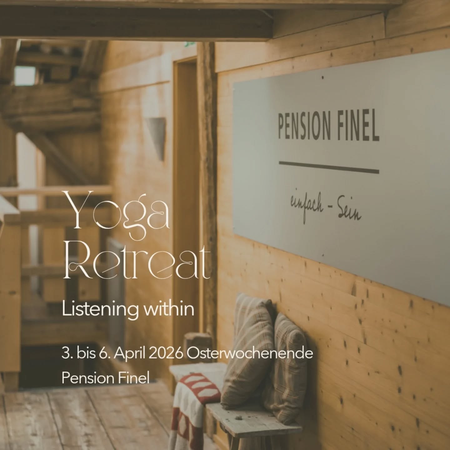 YOGA RETREAT 3. - 6. April 2026 | Listening Within
@pension_finel
Verbringe die Ostertage im Berner Oberland – eine bewusste Auszeit, um mit dir selbst in Verbindung zu kommen. Im Strudel des Alltags verlieren wir manchmal diese Verbindung. Ein Yoga Retreat schenkt dir die Möglichkeit, innezuhalten und im Moment anzukommen. Wenn es im Aussen ruhiger wird, können wir mehr nach Innen hören und uns an das erinnern, was wirklich wichtig ist. Oft sind es die kleinen, einfachen Dinge, die uns eine tiefe Zufriedenheit schenken.
Die Pension Finel ist ein besonderer Rückzugsort mit liebevoll eingerichteten Zimmern, vielen gemütlichen Ecken zum Verweilen und einem atemberaubenden Blick über den Thunersee und die Bergwelt. Die Zeit dreht hier etwas langsamer.
Kulinarisch werden wir verwöhnt von Michèle @be_ayur mit einem reichhaltigen vegetarisch-ayurvedischen Brunch und einem liebevoll zubereiteten Abendessen.
Ein Wochenende, um zu entschleunigen, tief in die Yogapraxis einzutauchen und Körper, Geist & Herz zu nähren. Kehre klar und verbunden in deinen Alltag zurück.
Ich freue mich sehr auf das lange Wochenende - wenn du dabei sein möchtest oder Fragen hast, melde dich bei mir.
Mehr Infos findest du auf meiner Website: anyazahner.com
Link in Bio😊
Herzlich🤍
Anya