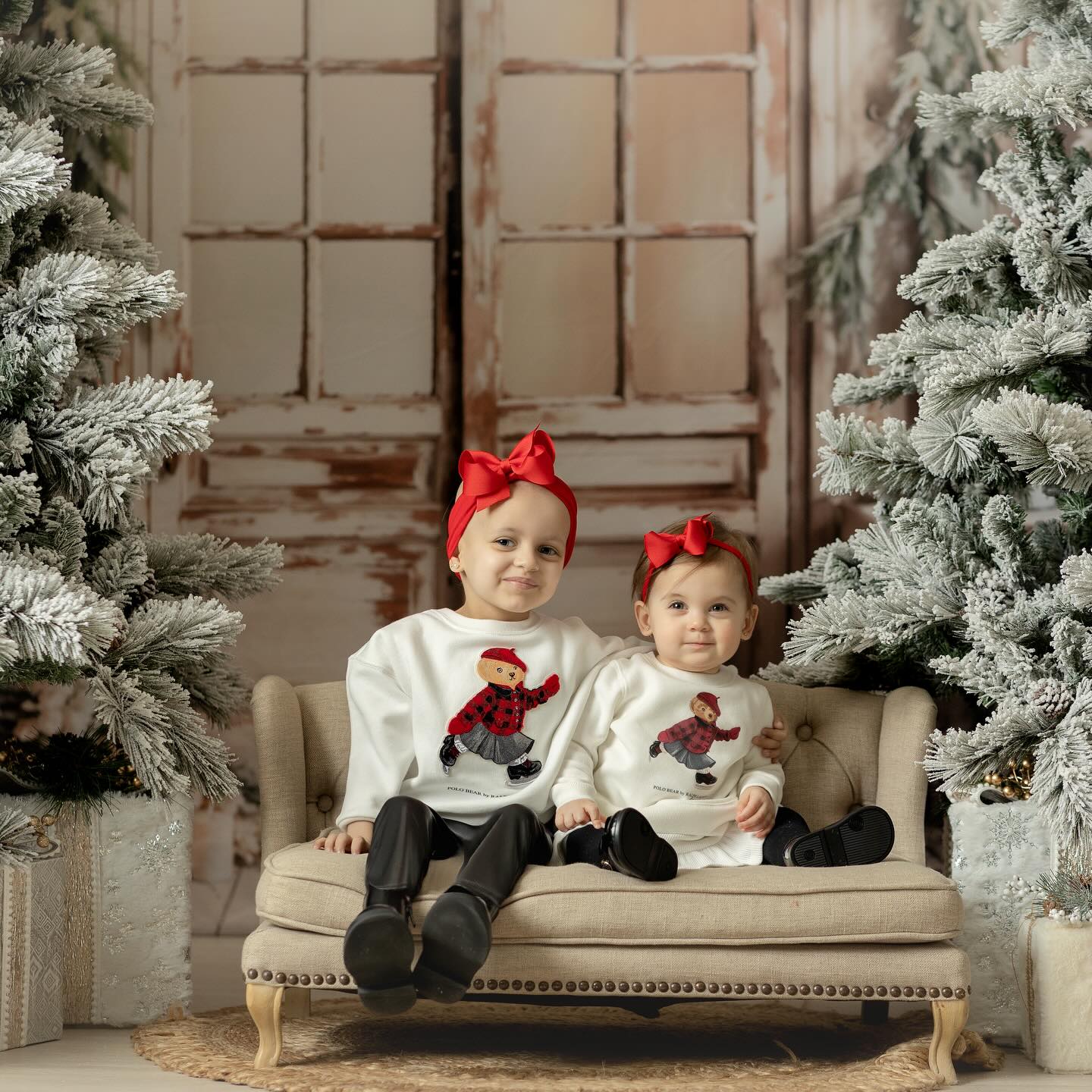 Two little souls, wrapped in love and the quiet magic of the season ??
This image is more than a photo, it’s a reminder of why I began this journey in the first place.
When I started, I never knew I would be given the gift of talent that allows me to create something timeless, memories for you to hold onto long after the moment has passed. Being able to give that gift is something I’ll never take for granted.
This season of giving also calls us to look beyond ourselves. I’ll have a link in my bio to help support Gabriella neuroblastoma research, working toward finding a cure. If you’re able, please consider donating. Together, even the smallest acts of kindness can make a lasting impact.
Thank you for trusting me with your memories and for giving from the heart ?✨
#NJPhotographer #NJFamilyPhotographer #NewJerseyLife #SeasonOfGivingNJ #NJCommunity