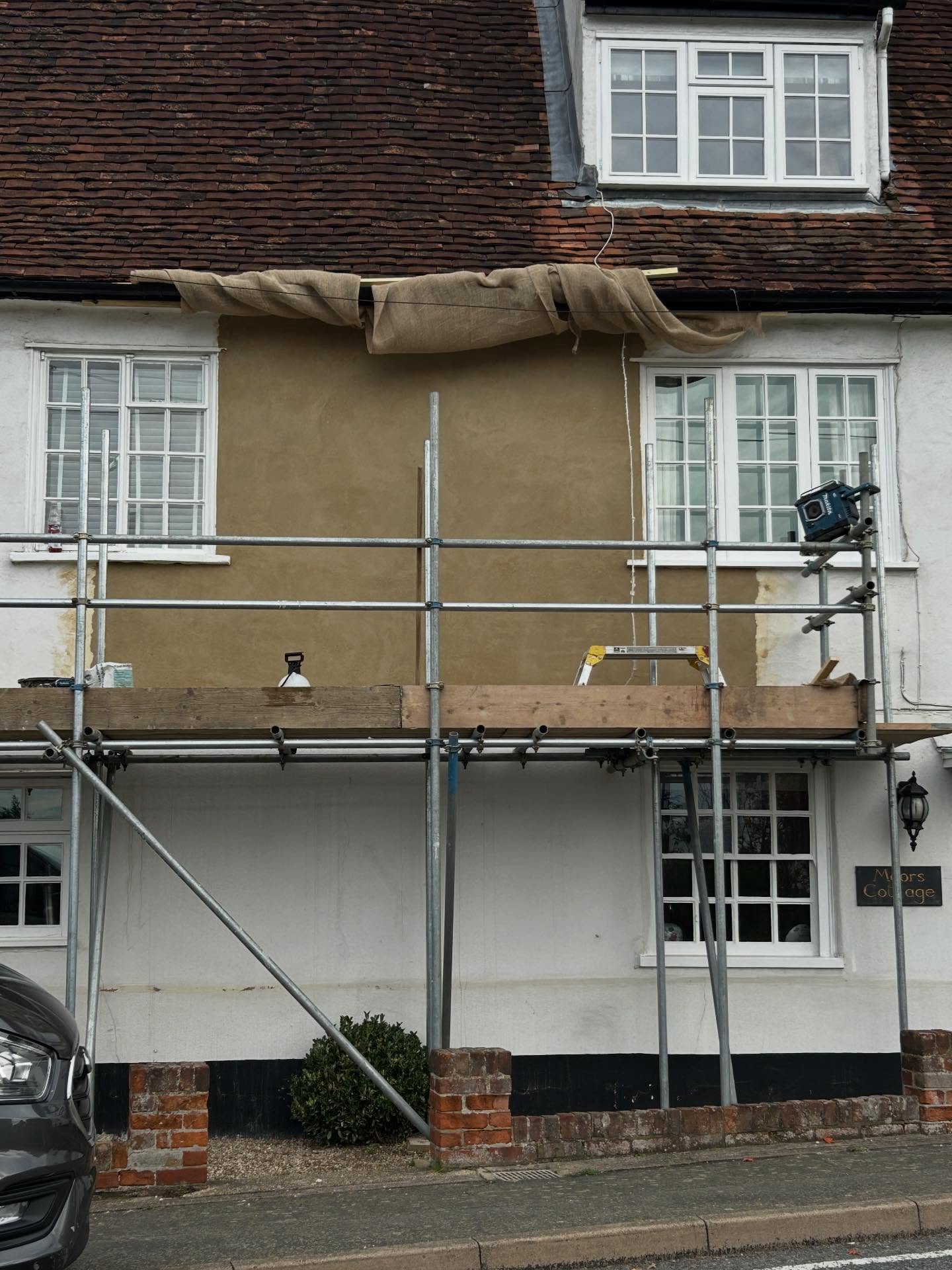 Recently, we surveyed a listed property with rendering problems. After removing the affected area, we found that inferior materials had been used, which aren't suitable for a building of historical significance. Listed buildings require a thoughtful approach to repairs, alterations, or extensions. Get in touch today email djjprojectsltd@gmail.com
www.djjprojects.co.uk
#djjprojectsltd #dayinthelifeofabricklayer #goldentrowel
#generalbuilders #essexbuilders #buildersofessex
#extensions #refurb #newbuilds #bricklayers
#essexbricklayers #guildofmastercraftsmen
#carpentry #projectmanagement #listedbuildingrenovation #listedbuildingrestoration