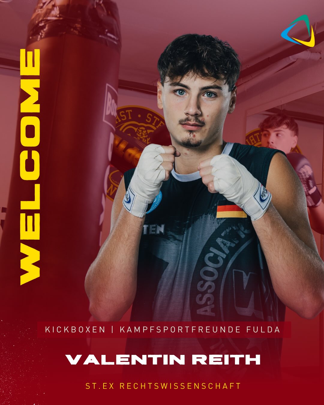 ?Valentin Reith?
Neuzugang #23
Sportart: Kickboxen
Verein: Kampfsportfreunde Fulda
Studium: StEx Rechtswissenschaft
Universität: @uniheidelberg
Erfolge:
1. Platz Italian Kickboxing World Cup (2025)
2. Platz Deutsche Meisterschaft Elite (2025)
3. Platz Weltmeisterschaft U19 (2024)
1. Platz Italian Kickboxing World Cup U19 (2024)
Portrait Bild: Simon Hofmann I Hintergrundbild: Yowegraphy