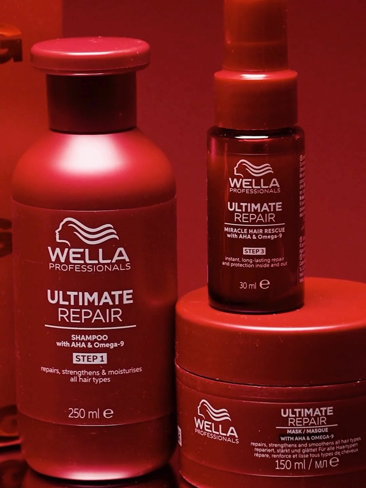 PSA: Your hair called… it wants to be on the NICE list this Christmas 🤭🎄”
Perth babes, we’ve packed the season with ALL the goodies:
✨ Christmas Hair Care Gift Packs (aka: the gift you “accidentally” buy for yourself)
✨ Gloss & Go Packages | Oct–Dec
Indulgent cleanse, luxe Wella Shinefinity glaze, dreamy massage + your choice of blow-dry… upgrade to a trim if your ends have seen some things. 👀
✨ Galentines Referral Promo | Jan–Feb
Tag your bestie now—bring her in next year and you both get treated 💘
Tell us: Which service are you manifesting for your holiday glow-up? 👇
#perthsmallbusiness
#perthhair
#perthhairdresser
#haircare
#healthyhair
#christmas
#sillyseason
#gifting