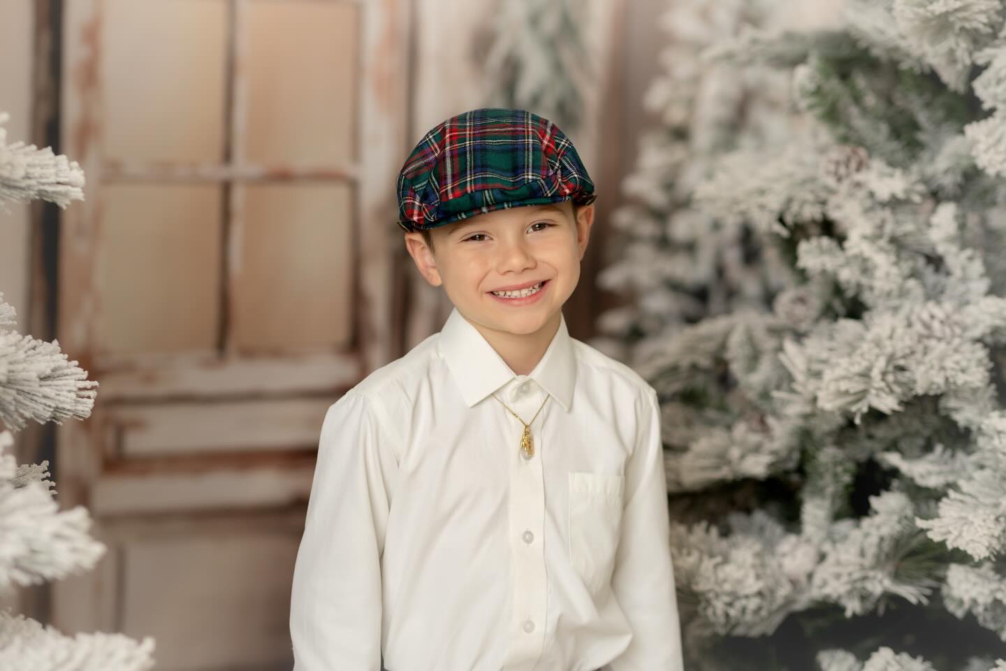 There’s something special about capturing childhood during the holidays ✨
From the details to the genuine smiles, these portraits are meant to be printed, framed, and passed down.
Booking into 2026
www.tinyheartsphotography.com
reserve your session early to secure your date. ?
#HolidayPhotography
#ChildPortraits
#FamilyPhotography
#SeasonalSessions
#TimelessStyle