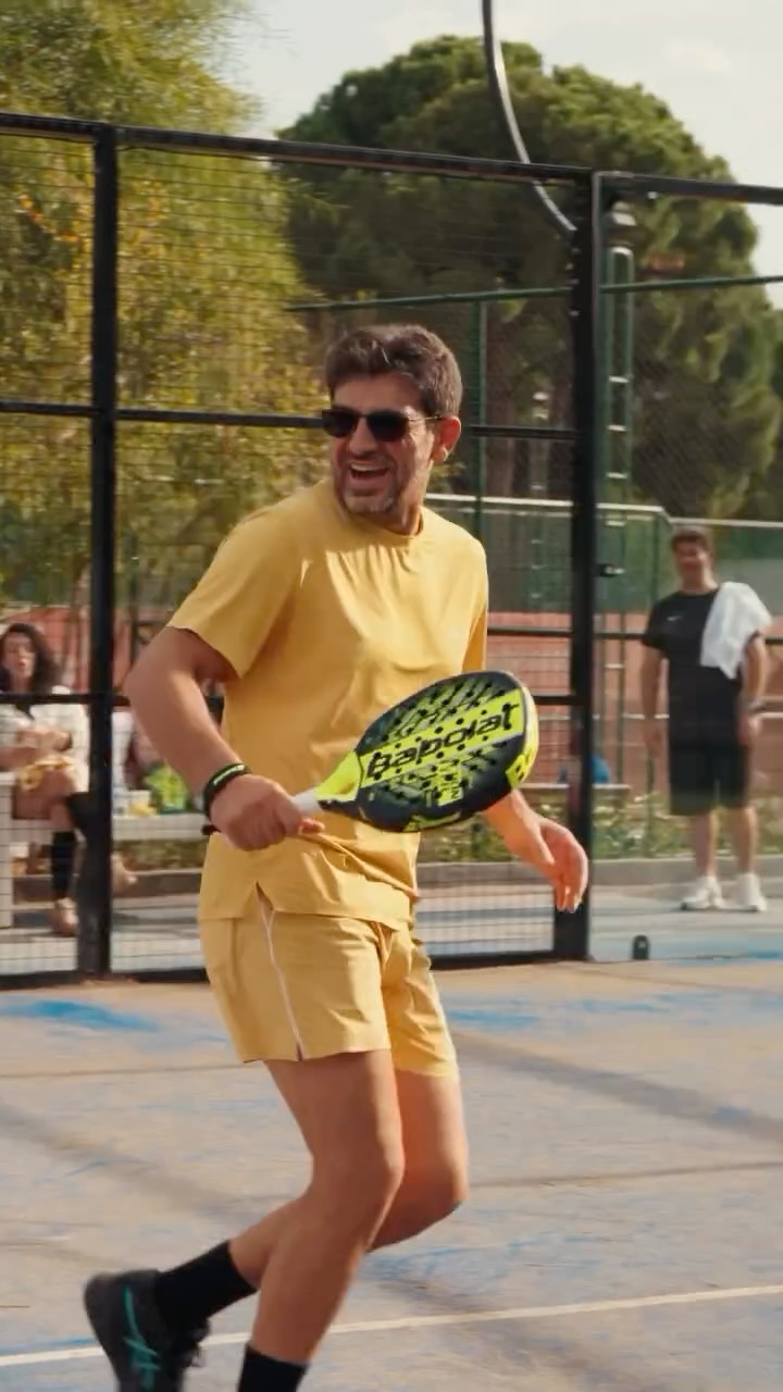 Megasaray Padel Cup başladı!??
İlk karşılaşmalarla birlikte ritim yükseldi, padelin hızlı temposu Megasaray’da güneşli ve keyifli havayla beraber kendini gösterdi.?
Megasaray Club Belek’in eşsiz konforunda konaklayan sporcular, 30 Kasım’a kadar sürecek mücadelede sahadaki yerlerini almaya devam edecek!⚡️
The Megasaray Padel Cup has begun!??
The rhythm picked up with the first matches, and the fast pace of padel showed itself at Megasaray with sunny and pleasant weather.?
Players staying in the unique comfort of Megasaray Club Belek will continue to take their places on the court in the competition, which will last until November 30!⚡️
#Megasaray #PadelCup #MTAMegasarayTennisAcademy #Padel #Workshop