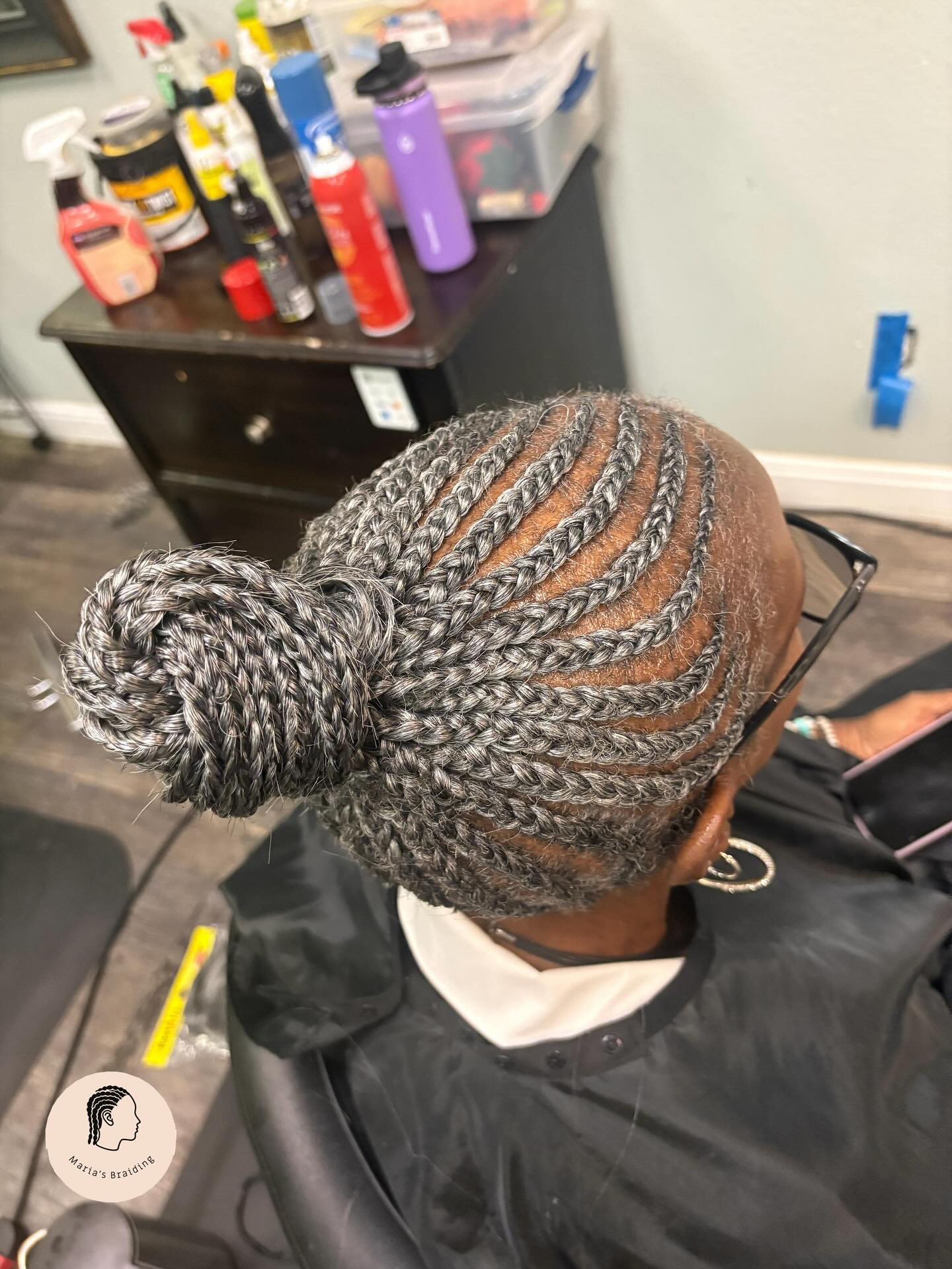 Conrows in front and braids at the back. Style it your way at Maria’s braiding.
#styling #hairstylist