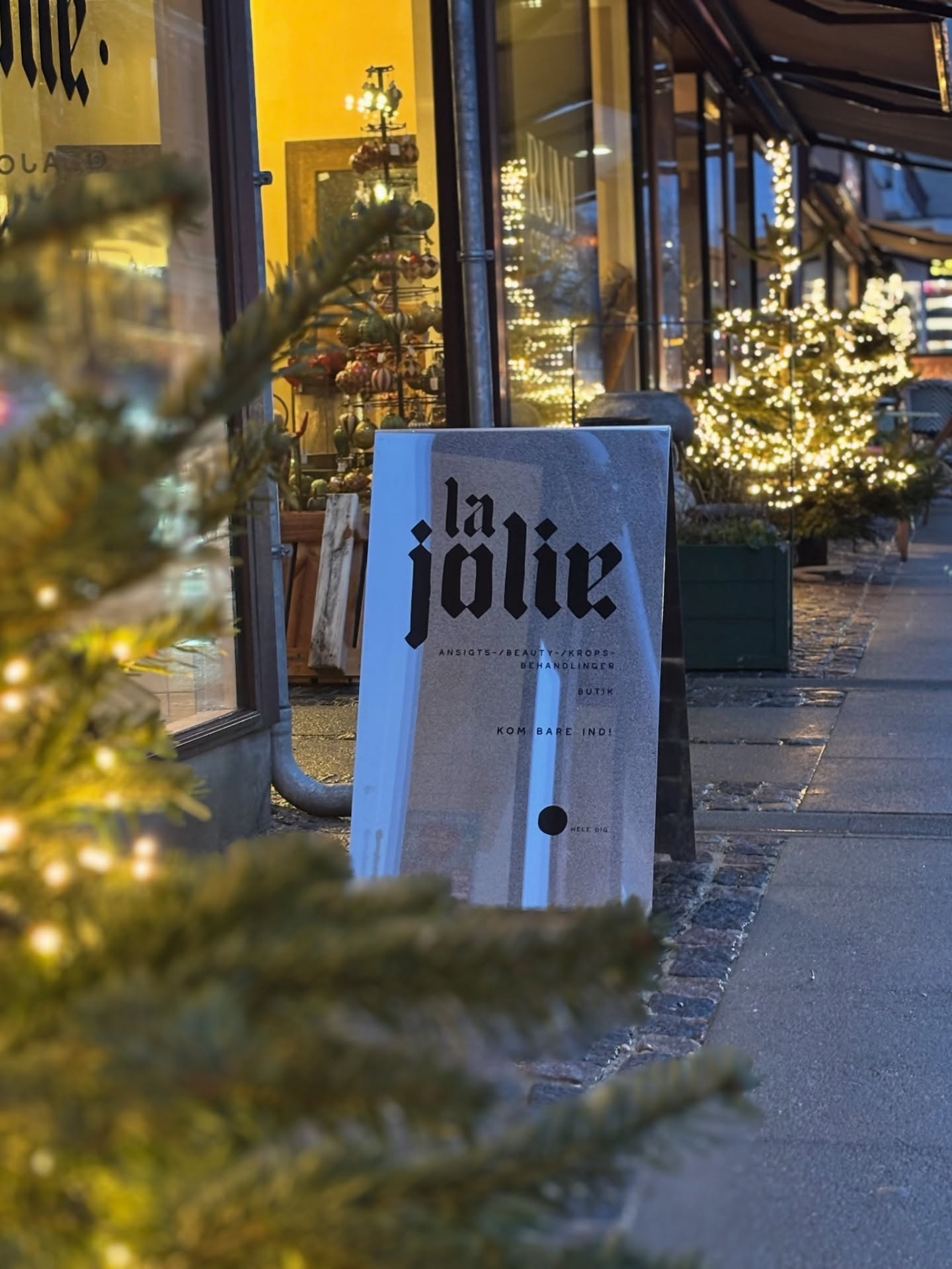 Åbent i dag 9 - 15 🤍