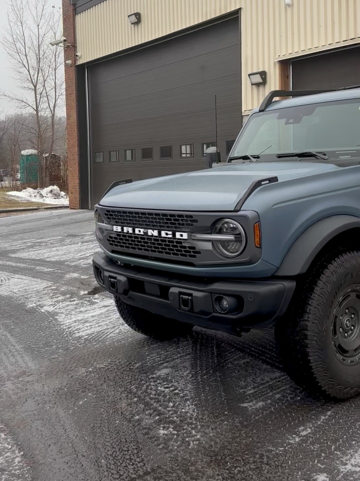 Brand new 2025 Ford Bronco spoiled from top to bottom.
✅Full Stealth Paint Protection Film
✅Ceramic Tint (all sides and rear)
✅Windshield Protection Film
✅Annual Rustproof - Fluid Film
FullMoon Autoworks Inc.
🏠1439 Youville Drive Unit 9
📞613.608.TINT
______________________________
#tint #WindowTinting #Ottawa #FullMoon #PPF #XPEL #ProudlyCanadian #fluidfilm #rustproofing #stealthppf #bronconation