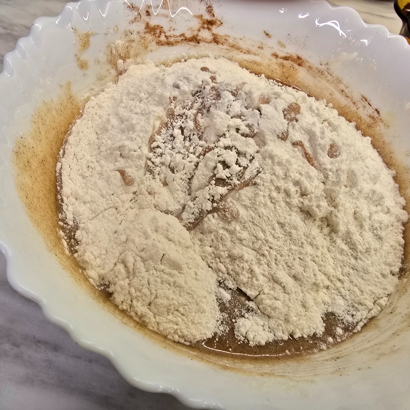 🍯✨ There’s something magical about the smell of freshly baked Honey Biscuits drifting through the kitchen — that warm blend of butter, honey, and cinnamon that instantly feels like home. These little cookies are soft, golden, and gently sweet, the kind of treat that makes you slow down for a moment and simply enjoy the coziness around you.They’re incredibly quick to prepare, made with just a handful of simple ingredients you probably already have in your pantry. A small batch of dough, a few minutes in the oven, and suddenly you have the perfect companion for your morning coffee, a lazy afternoon tea, or a comforting moment shared with someone you love.Ingredients:
2 Eggs, medium
6 tbsp. Honey
1 cup Sugar
1 cup Oil
4 cups Flour
2 tsp. Cinnamon
1 tsp. Baking soda
1/2 tsp. NutmegShape the dough into small biscuit balls, bake until gently golden, and enjoy the soft, melt-in-your-mouth texture that makes these biscuits so irresistible.Full recipe on the blog ➡️ https://myyummymeals.cooking/honey-biscuits/#honeybiscuits #cozybaking #homemadecookies #sweetmoments #bakinglove #frommykitchen