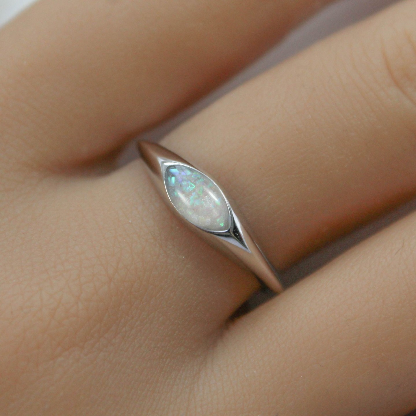 White base, colorful white opals, and hidden ashes🤍
#cremationring #ashesring #cremainsjewelry #cremationjewelry #petashring #urnring #cremationrings #ringswithashes #petcremationring #cremaincreations #cremationashjewelry #cremationashesjewellery #cremationkeepsake #cremationjewellery #cremationashes #cremains #mourning #mourningjewelry #mourningjewellery