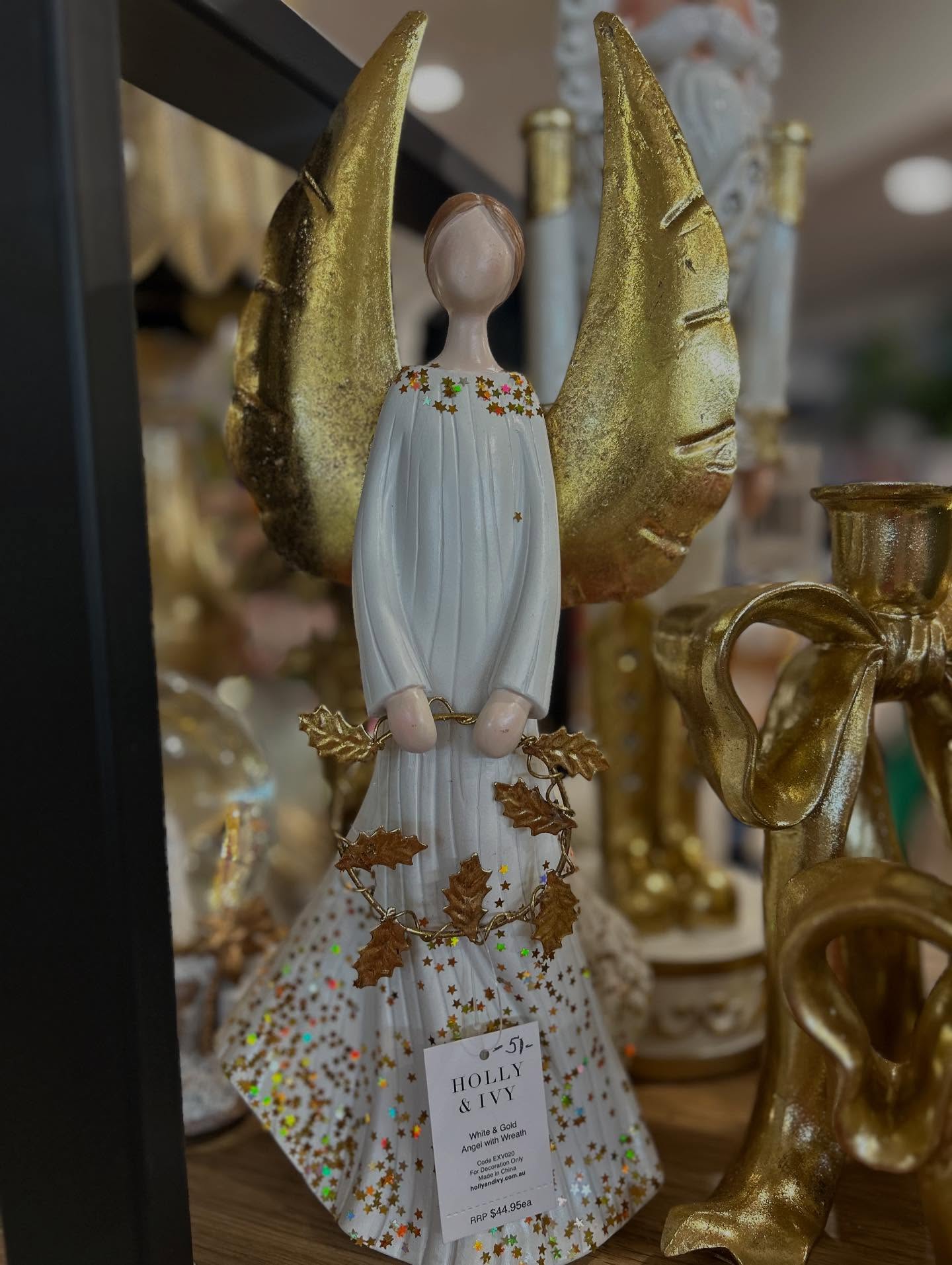 20% off all Christmas ??❤️