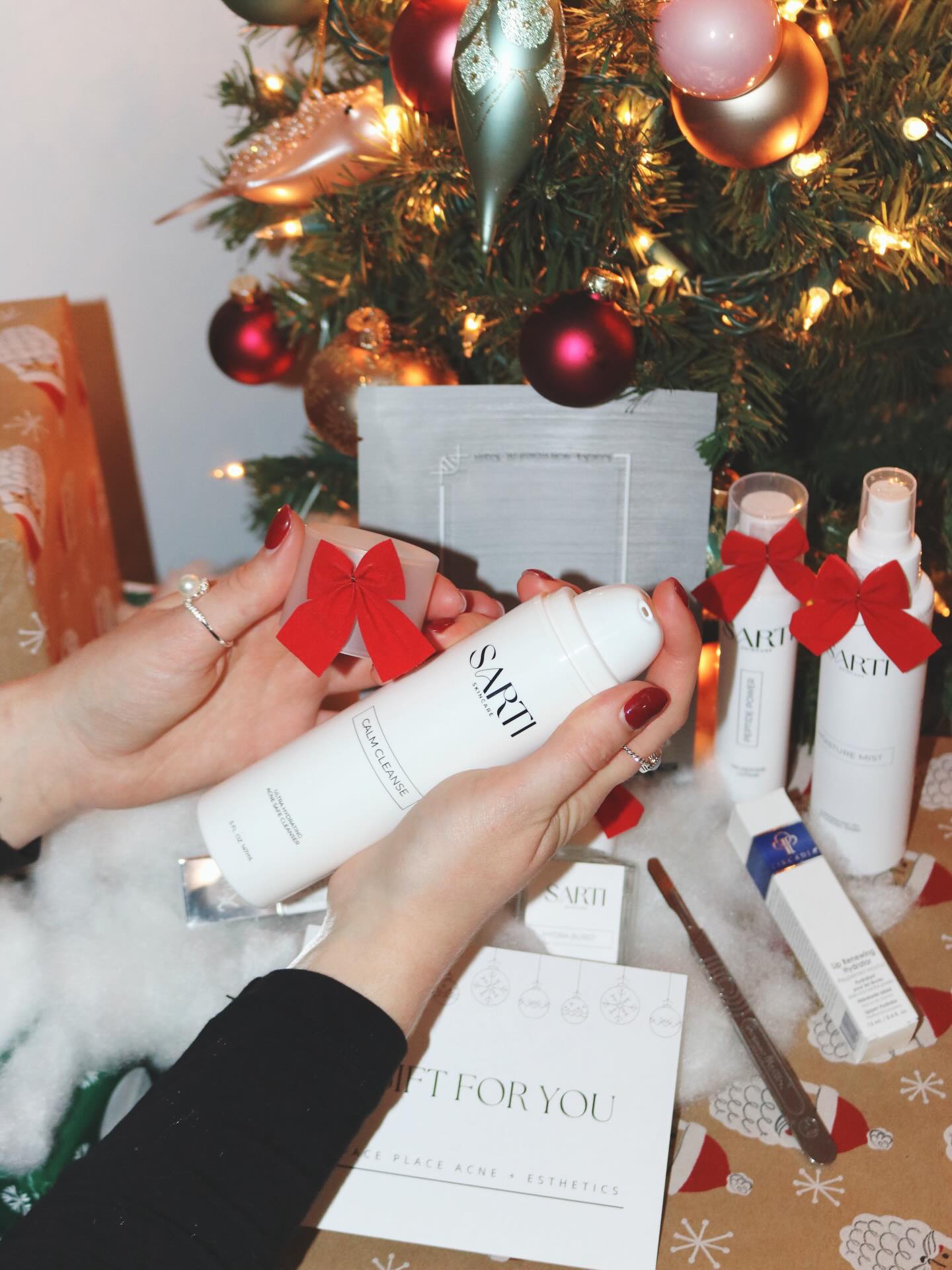 The BEST gifts under the tree are always SartiSkincare❤️🎄 There’s still time to pick up some amazing last minute gifts for the lady you love
All of these are under $75!!!
Text 248-248-1843 to snag your gifts!🎁