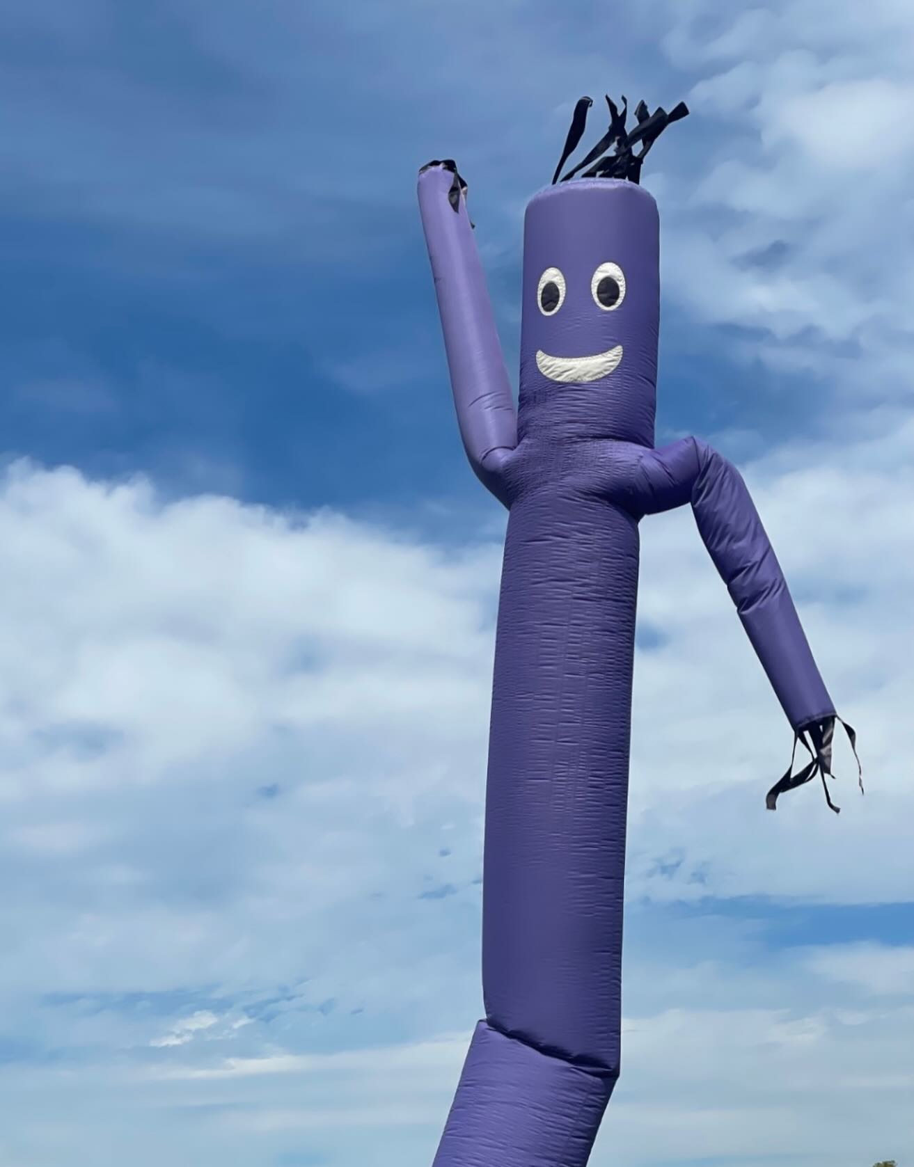 Come on, y’all! Head over to our website and place an order of three or more bottles to receive complimentary shipping! Only hours left in our Black Friday/Cyber Monday sale: use the code BFCM2025 when you check out.
Wine Club members: your discount combines with this shipping offer. Not a member? Join online!
Code: BFCM2025
Valid through December 2, 2025