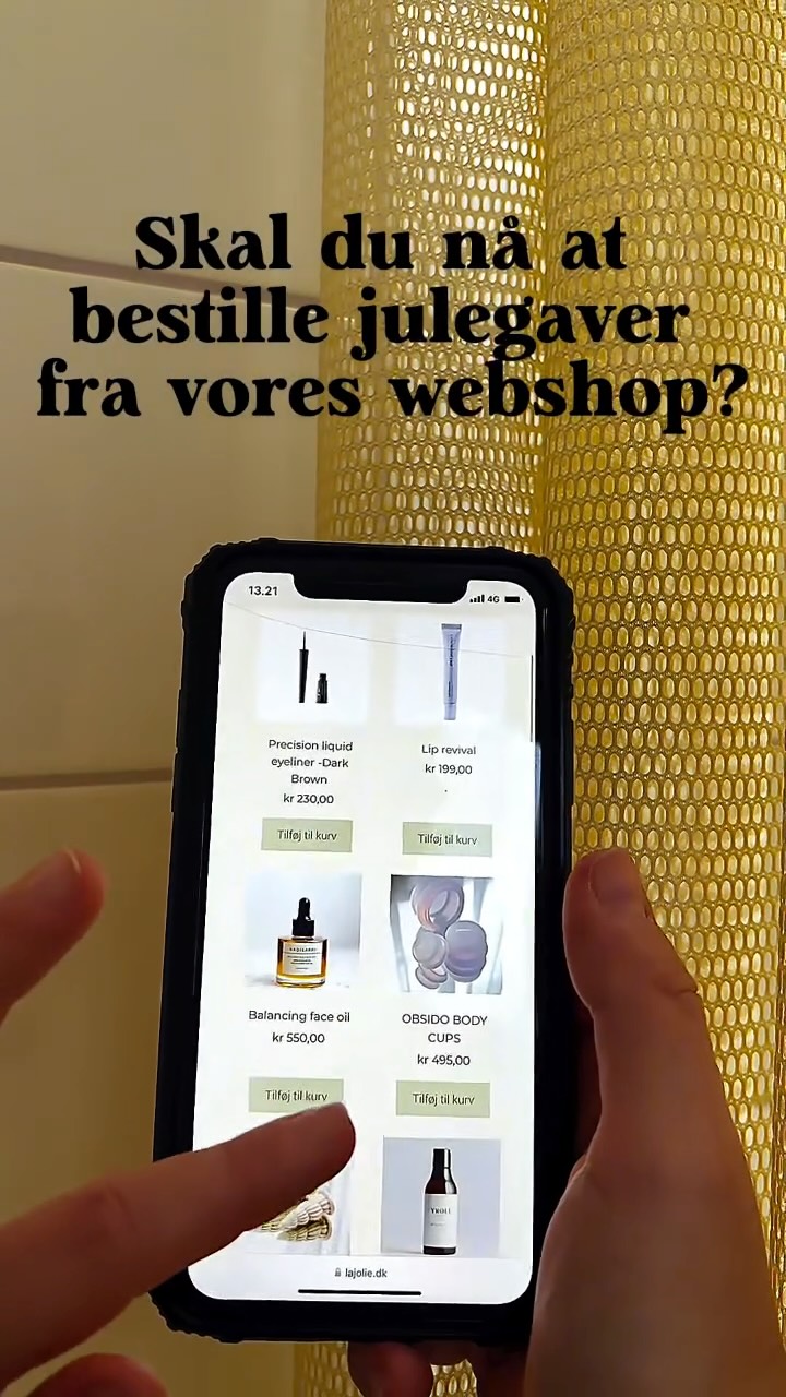 🎁 SKAL DU NÅ AT BESTILLE DIN JULEGAVE?
Gå ind på www.lajolie.dk, og fyld din kurv med dejlige julegaver inden på søndag, så du er HELT sikker på at modtage din pakke i tide! ❤️
Vi står klar til at hjælpe dig med dine julegaver. ✨
Glædelig jul!
#lajoliedk #heledig #webshop #julegaver