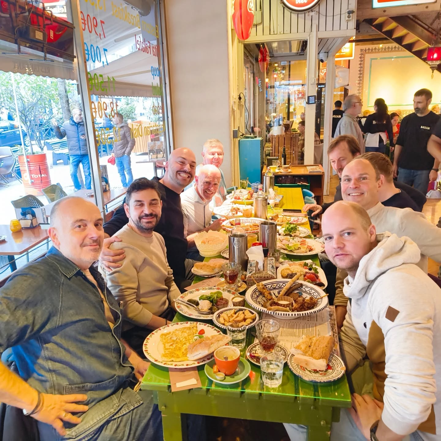 What a lovely sunday was this!
Visiting Iris van Herpen at the @kunsthal and lovely food after our visit!
This was our last event of '25! So '26 here we come!
#gay #queersober #soberlife #gay010 #gayholland #queer #pride #queerrotterdam #queeramsterdam #togheter #soberliving #sobercommunity #sobercurious #2025 #queerevents #irisvanherpen