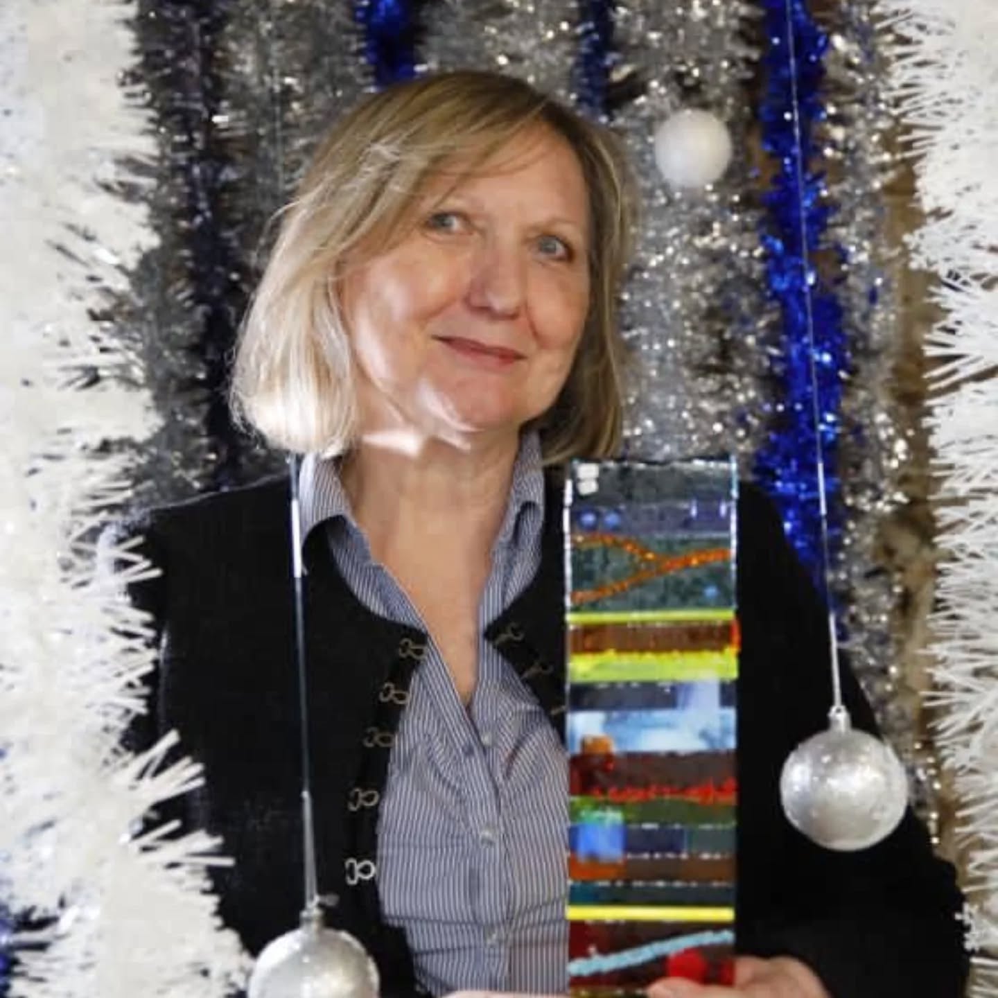 Merci à @lutin81db d'avoir fait des merveilles avec le matériel qu'il avait 🤣 Il a un appareil photo formidable.
Si vous cherchez un photographe, il est très talentueux et patient ; il a rendu cette expérience, qui est généralement une épreuve pour moi, facile et agréable.
Thank you to @lutin81db for making the best with what he was given 🤣 he has a kind camera.
If you are looking for a photographer he is very talented and patient and made what is usually a horrible experience for me easy and comfortable.