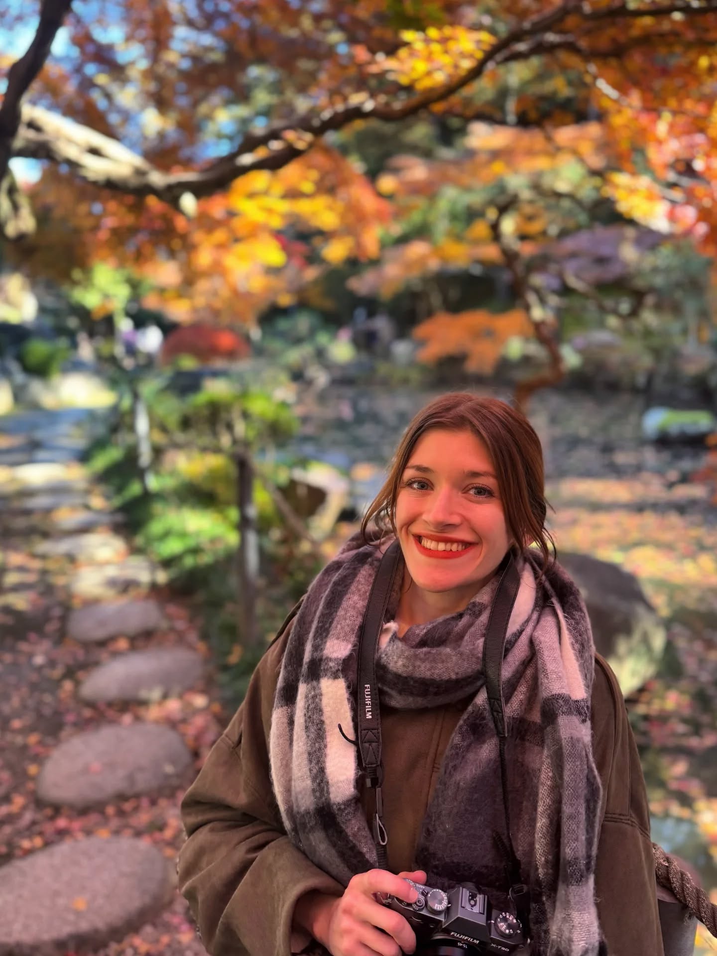 Ces légendes urbaines françaises que j’aimerais voir adaptées en séries TV
J’avais préparé ce post il y a quelque temps déjà et l’avais totalement oublié (comme de nombreuses ébauches de posts IG), jusqu’à la semaine dernière, quand j’ai constaté que HBO avait fait l’impensable en proposant une série Belphegor ! Visionnaire dans l’âme, je vous partage donc la liste au complet - sait-on jamais, manifestons ensemble 🙌🏻
Et vous, avez-vous des légendes françaises en tête que vous aimeriez voir adaptées en série télé ?
Mots-clés : série TV - fantasy - légendes françaises
Hashtags : #seriefrancaise #autricefrancaise #l