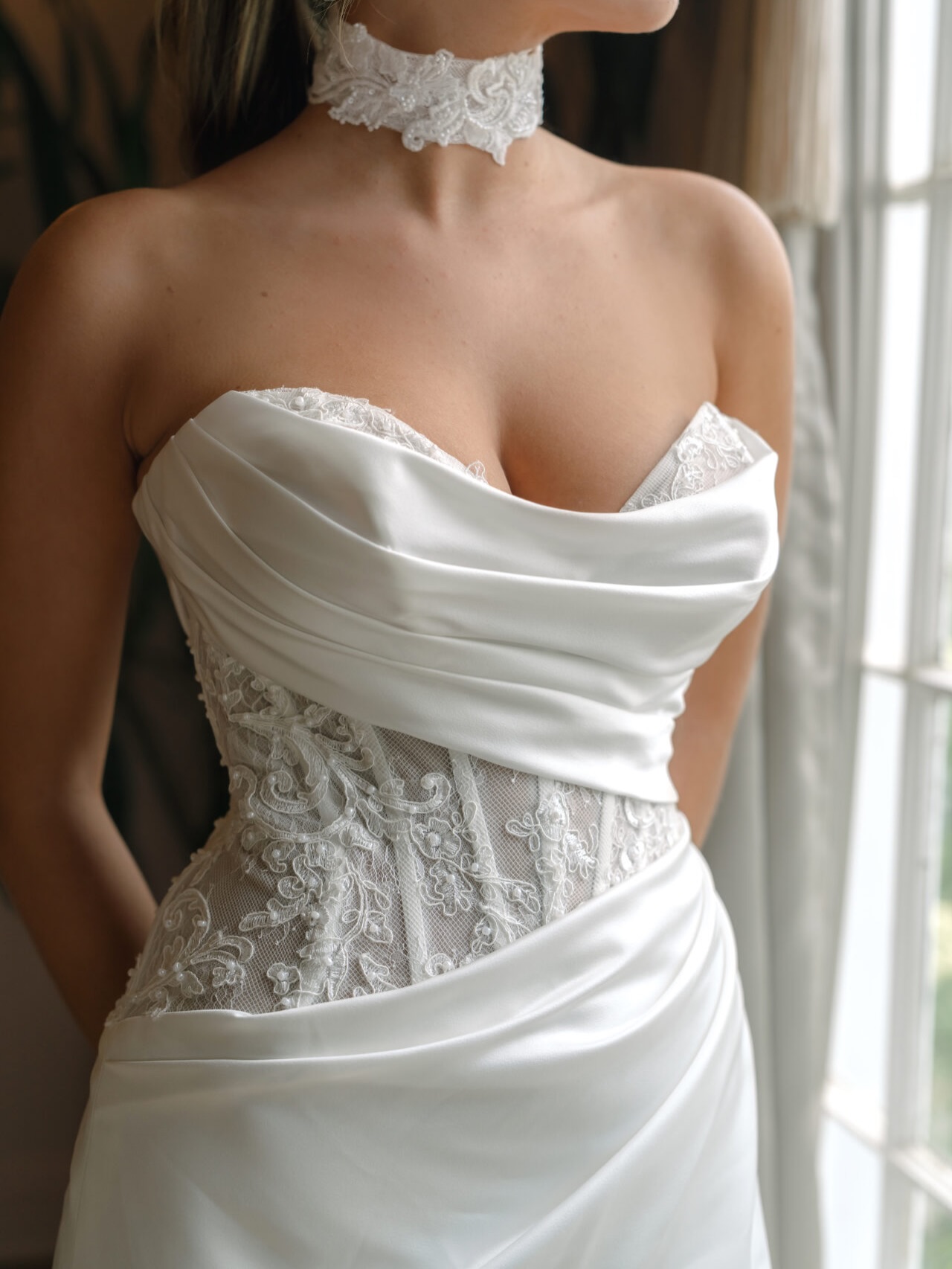 This dress has secrets 🗝️ Meet FREYA by @missstellayork, our sultry & sweet new arrival. A liquid satin-draped sweetheart bodice mysteriously reveals a peek-a-boo lace corset, cascading luxuriously down the hip and to the floor.
Uncover the story of this sleek silhouette & slip into your dream wedding dress at Amanda Ritchey Bridal Loft in Annapolis, MD. Don’t forget to book your appointment at the link in our bio— we can’t wait to meet you! 🤍
wedding dress, bridal fashion, winter wedding gown, wedding inspiration, bride to be, bridal couture, wedding style, wedding day look, modern bridal