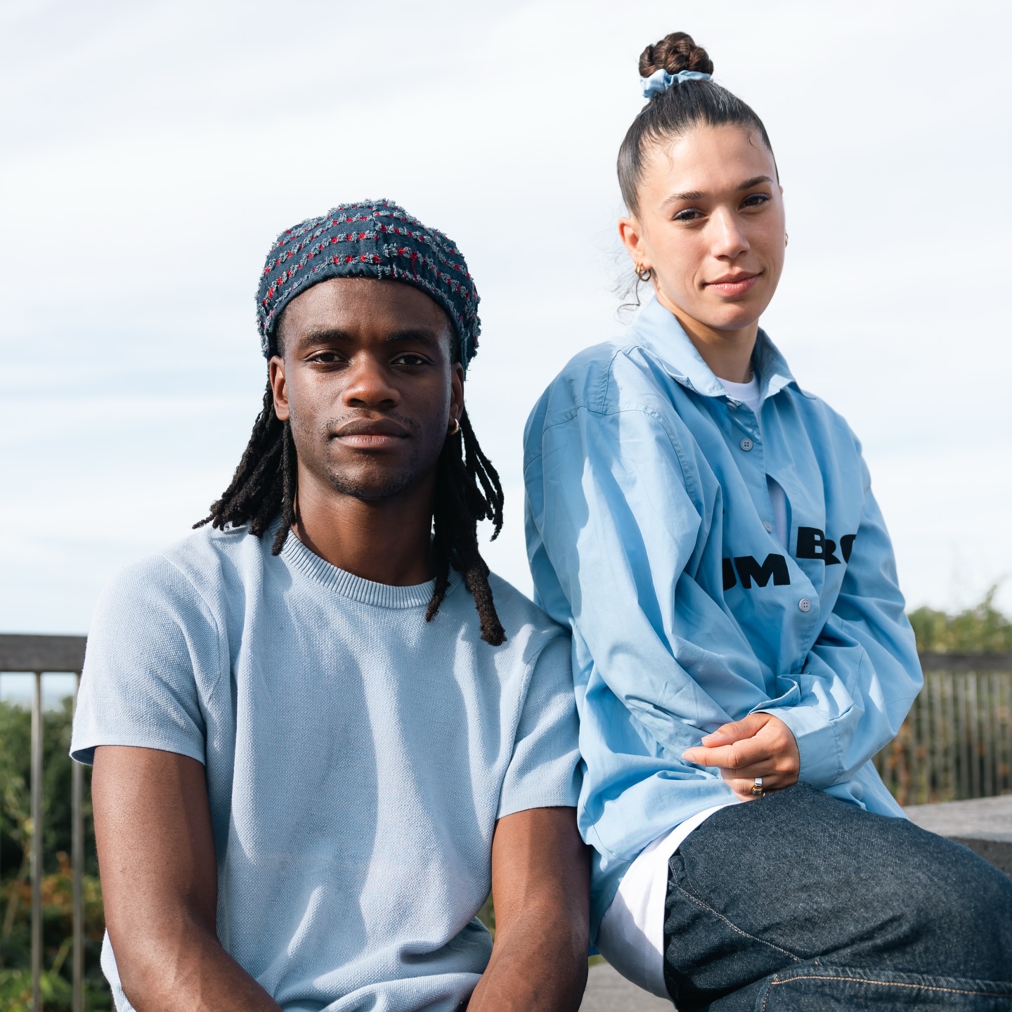 Une année exceptionnelle s’achève.
Merci à toutes celles et ceux qui nous ont soutenus tout au long de cette belle année 2025.
Des rencontres lumineuses, des instants précieux, des émotions partagées.
Et ce n’est qu’un début…
En 2026, nous espérons continuer à vous faire rêver, encore plus fort, encore plus loin.
❤️🔥🫂