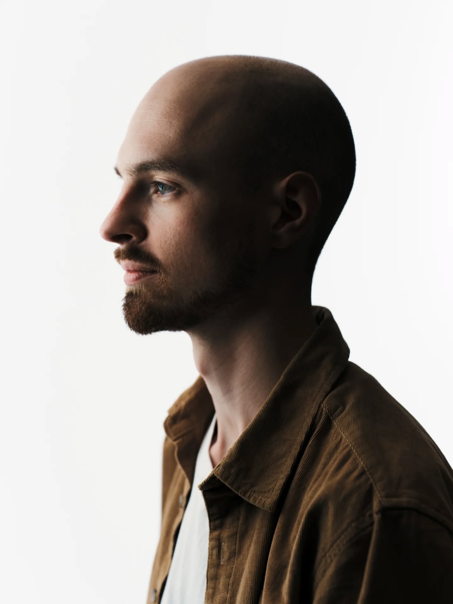 It feels weird to just post a bunch of pictures of myself, but I suppose that's kind of what Instagram is made for...? 😅
This Fall one of my oldest friends @jimwidgren pulled me into his photo studio and we spent a whole day taking really professional photos! It would've felt SO awkward if it was some random photographer, but we had a lot of fun and the result is incredible! HUGE thank you to Jim, who did all the work while I just kinda stood there. Lighting, background, directing me, different lenses, different distances, and not to mention the beautiful retouch work which is his main field!
#photography #portrait #retouch